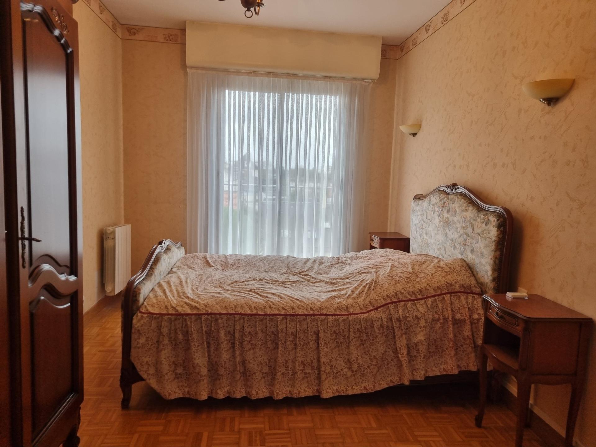 Miniature photo - 9 / 16