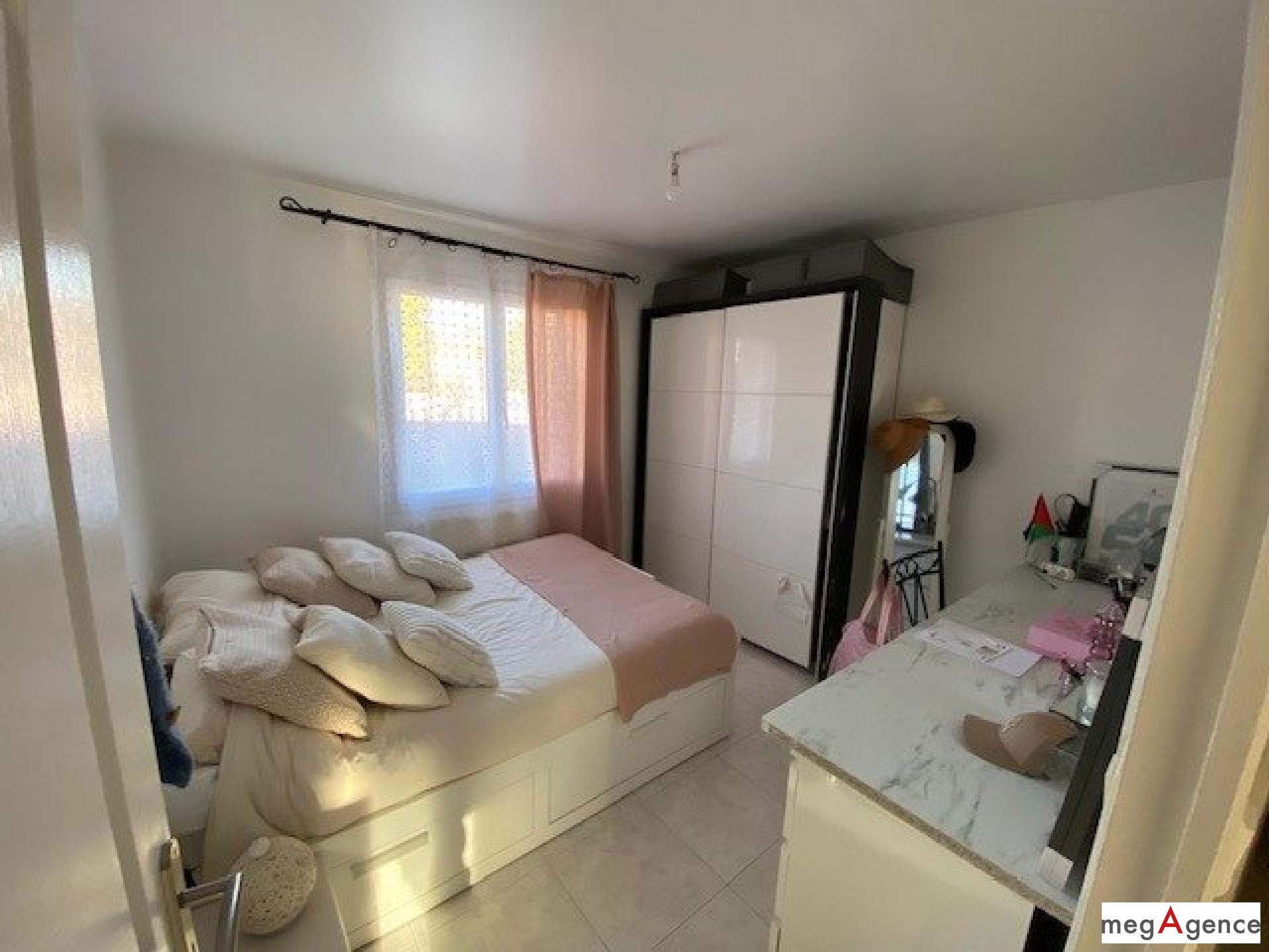 Miniature photo - 9 / 12