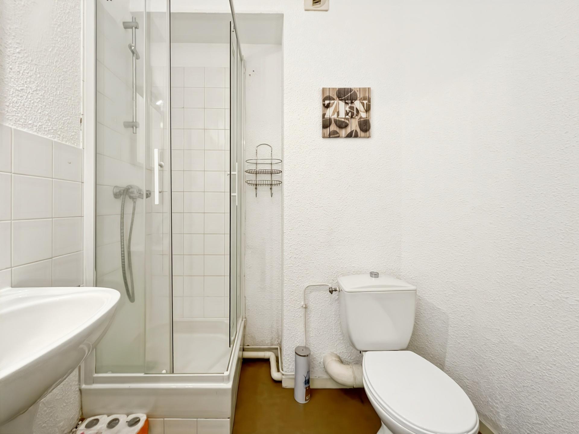 Miniature photo - 4 / 4