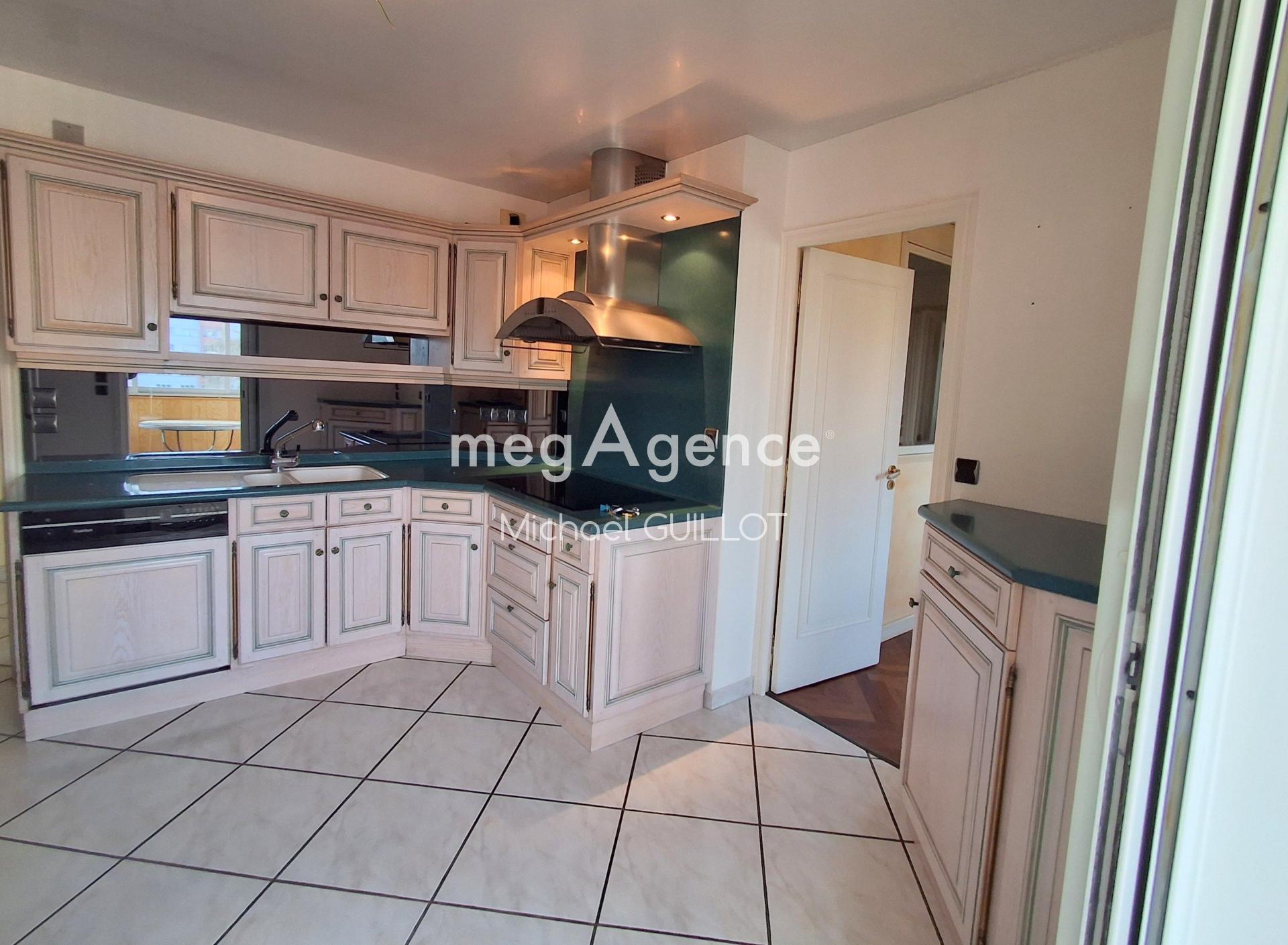 Miniature photo - 5 / 10