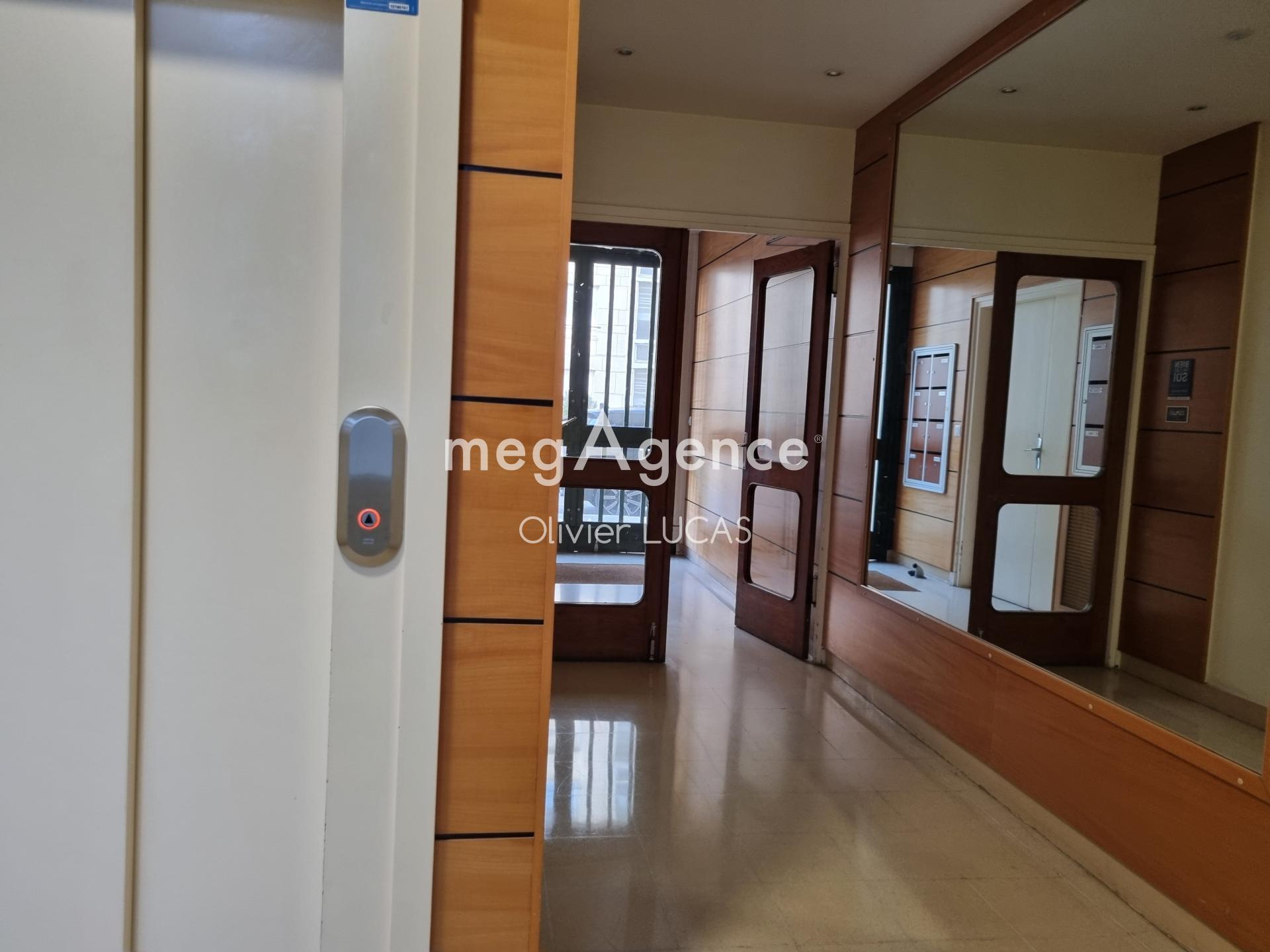 Miniature photo - 10 / 15