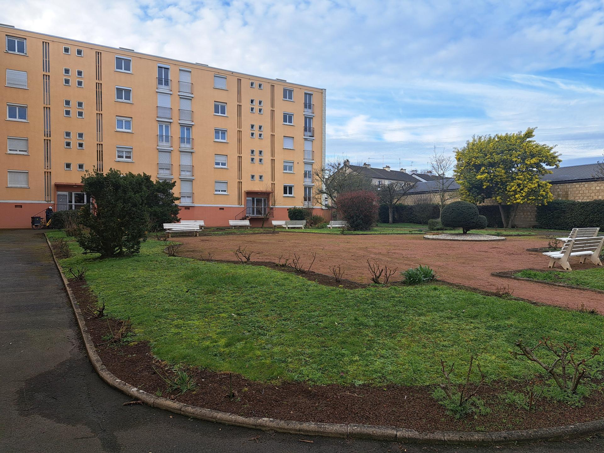 Miniature photo - 2 / 7