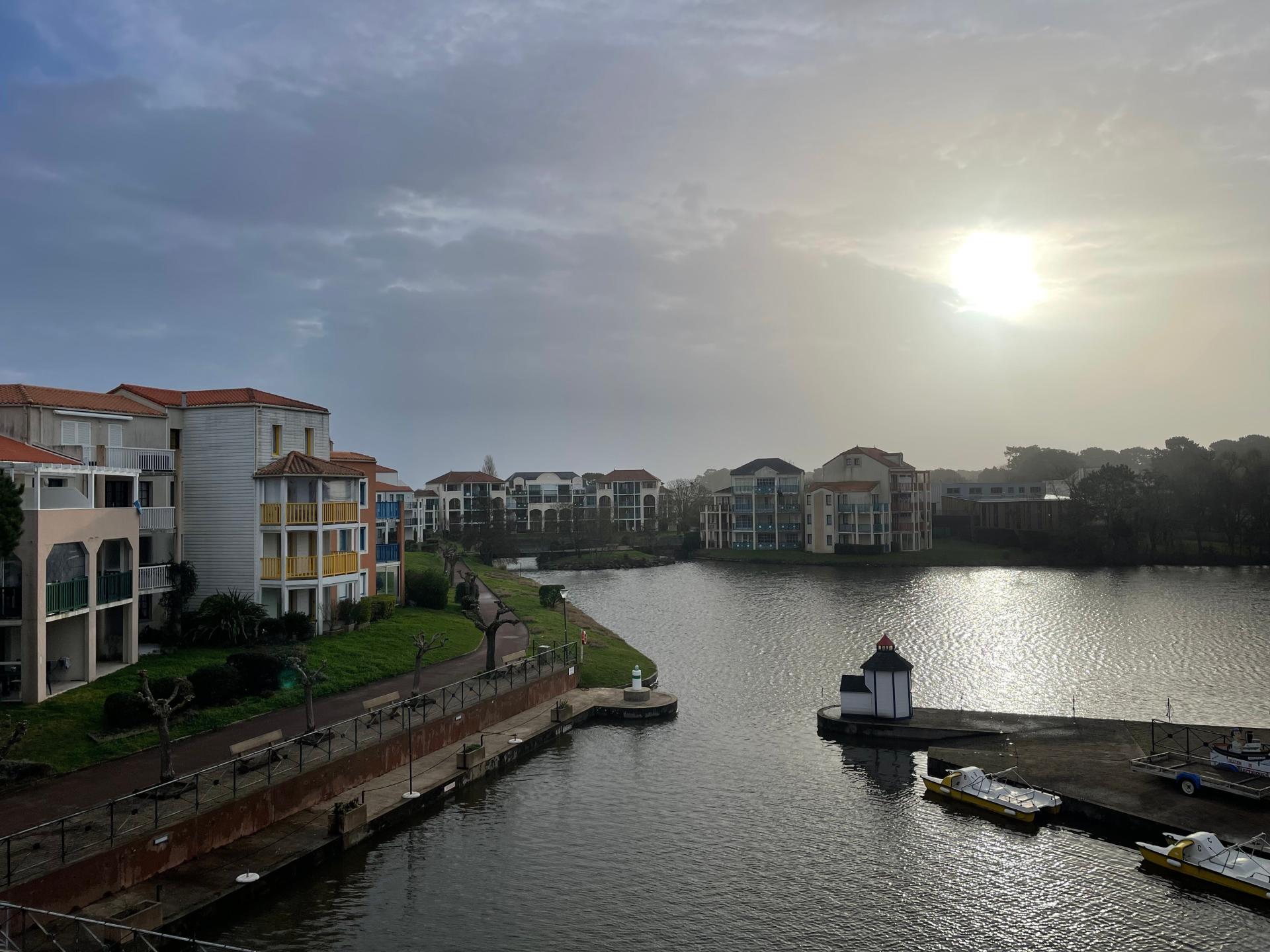 Miniature photo - 9 / 10