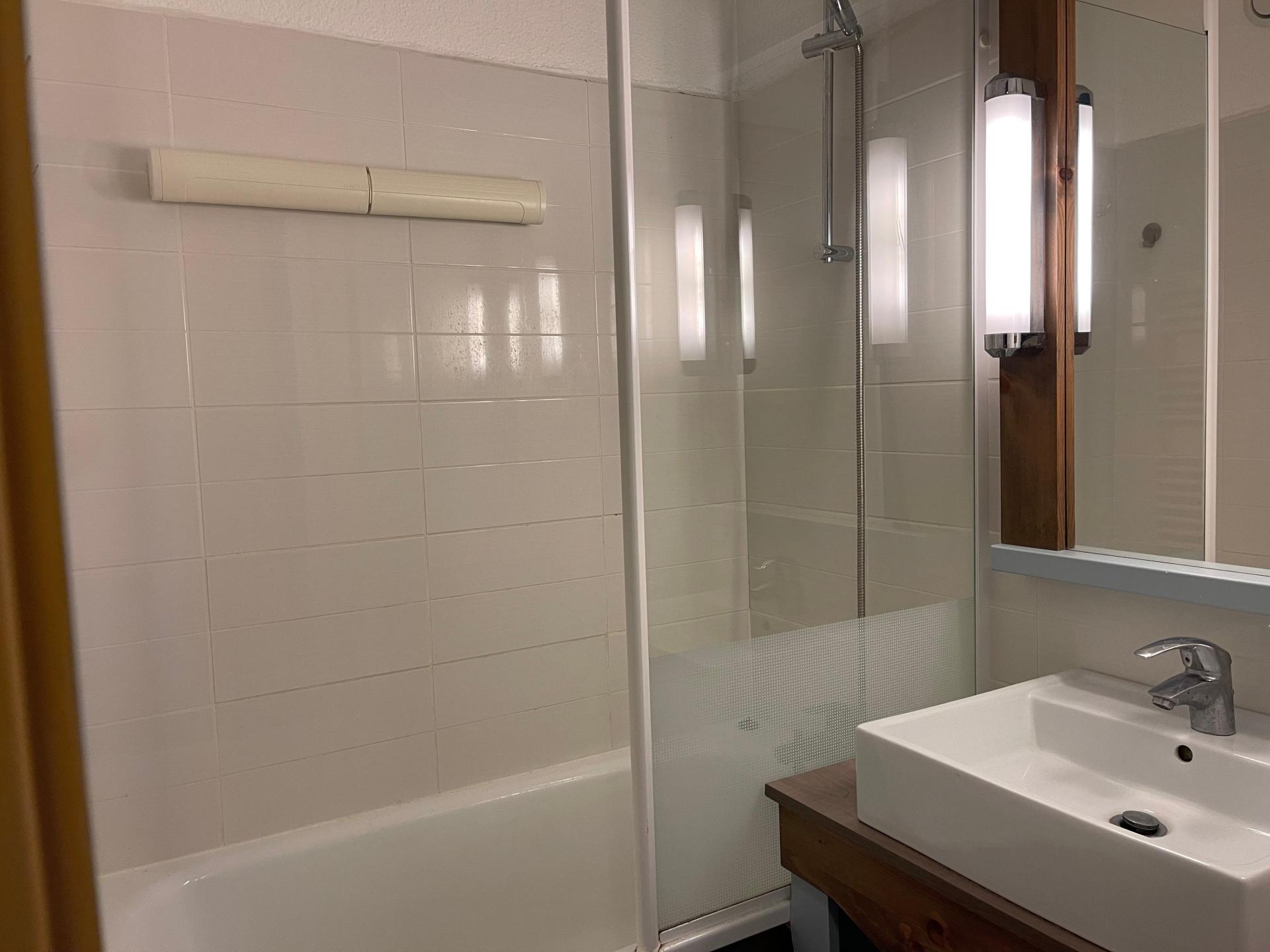 Miniature photo - 8 / 10