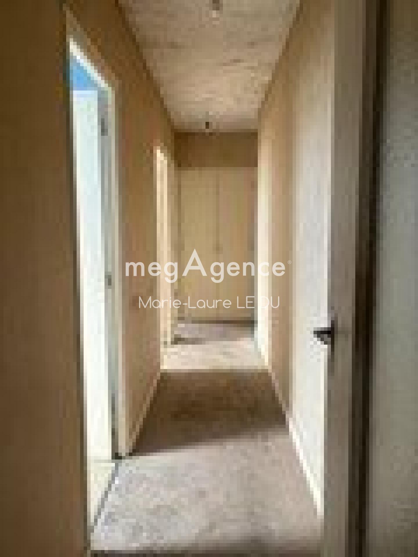 Miniature photo - 12 / 19