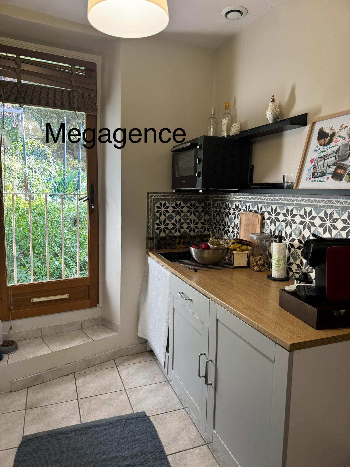 Miniature photo - 3 / 8