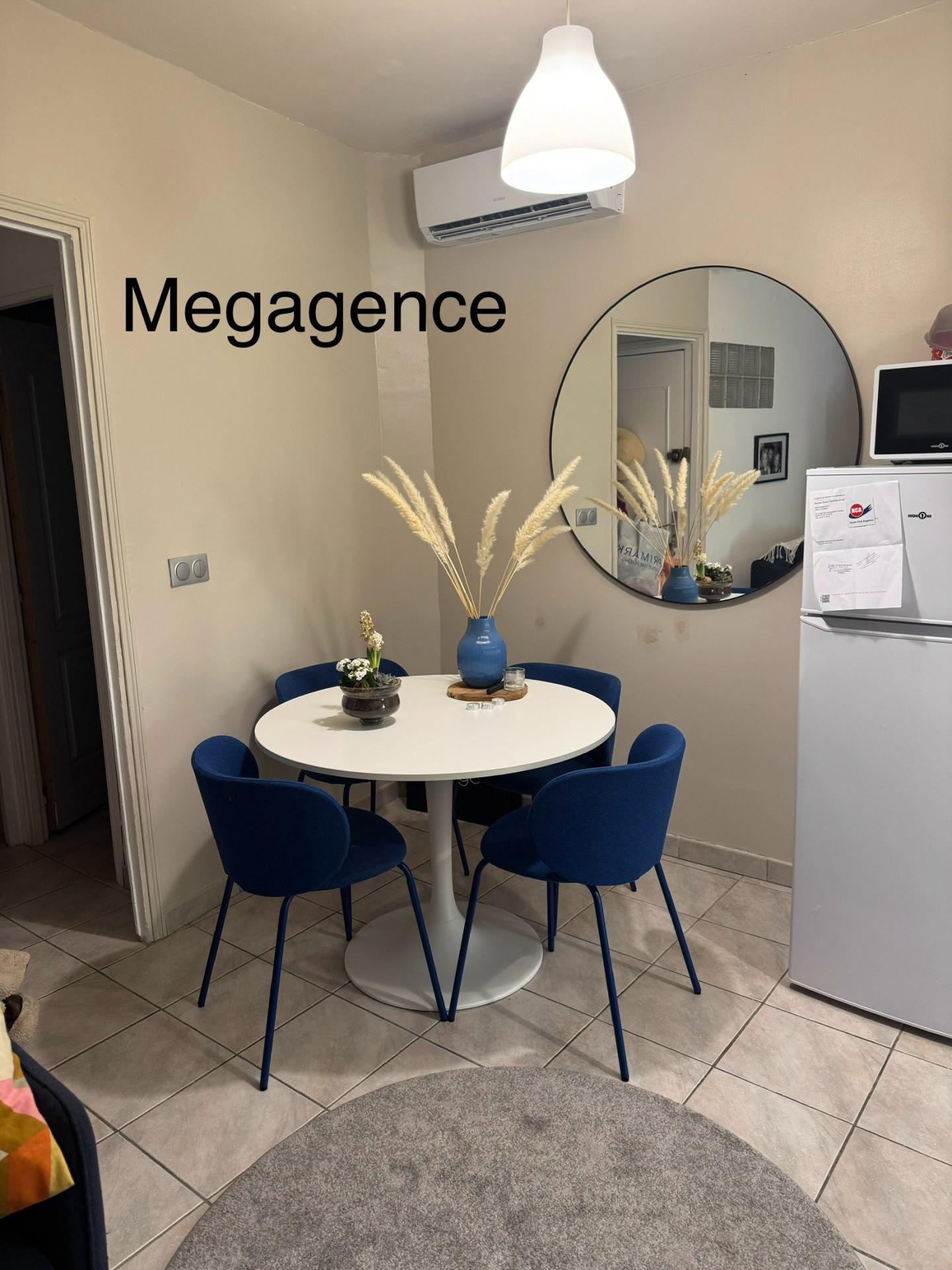 Miniature photo - 2 / 8