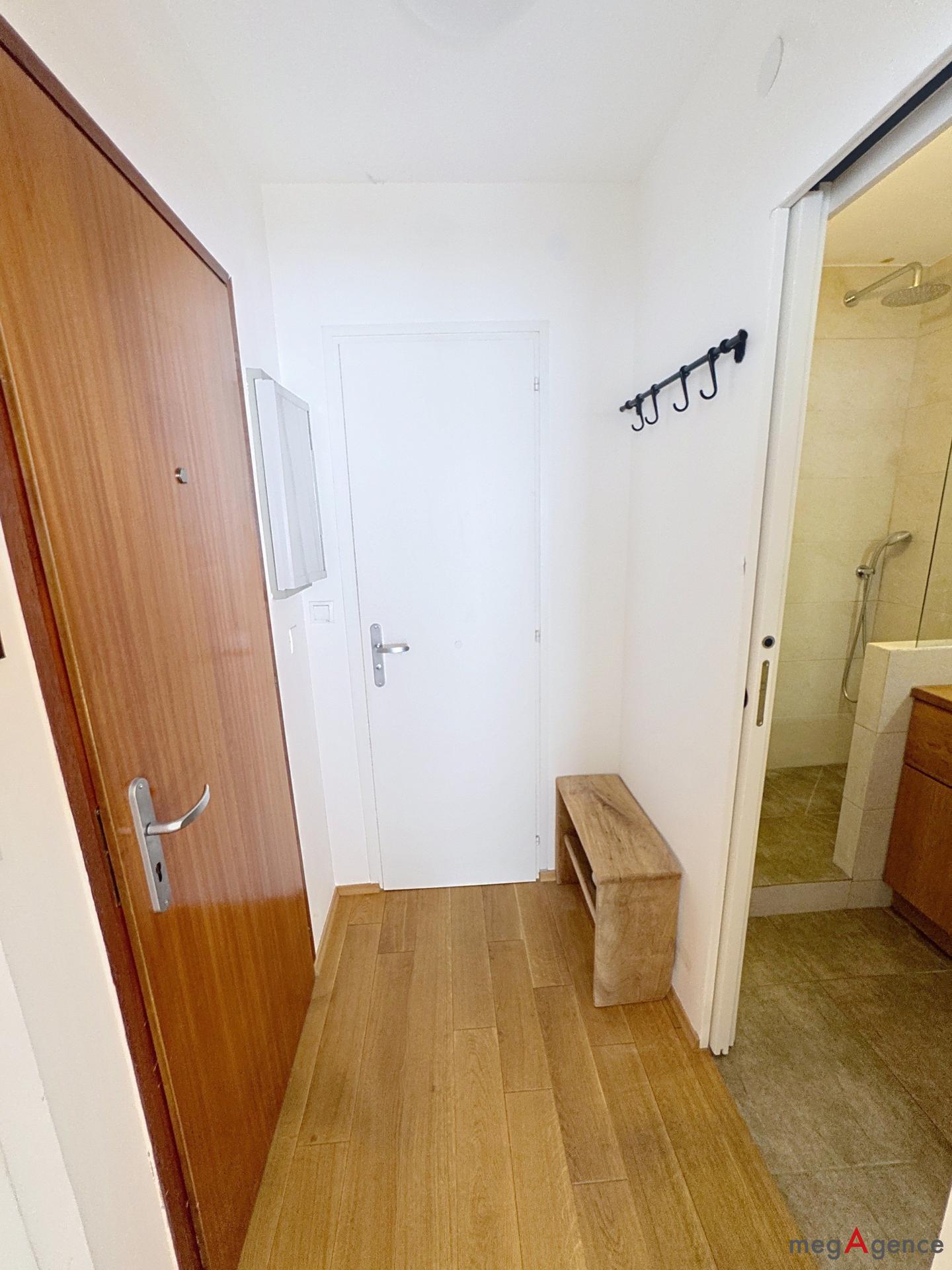 Miniature photo - 8 / 14