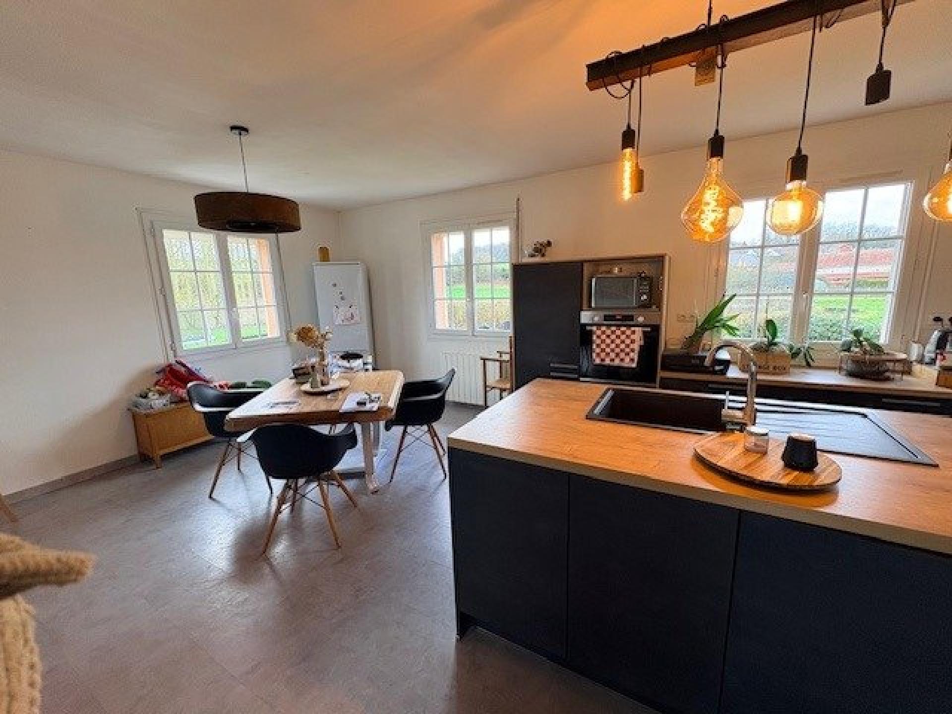 Miniature photo - 2 / 10