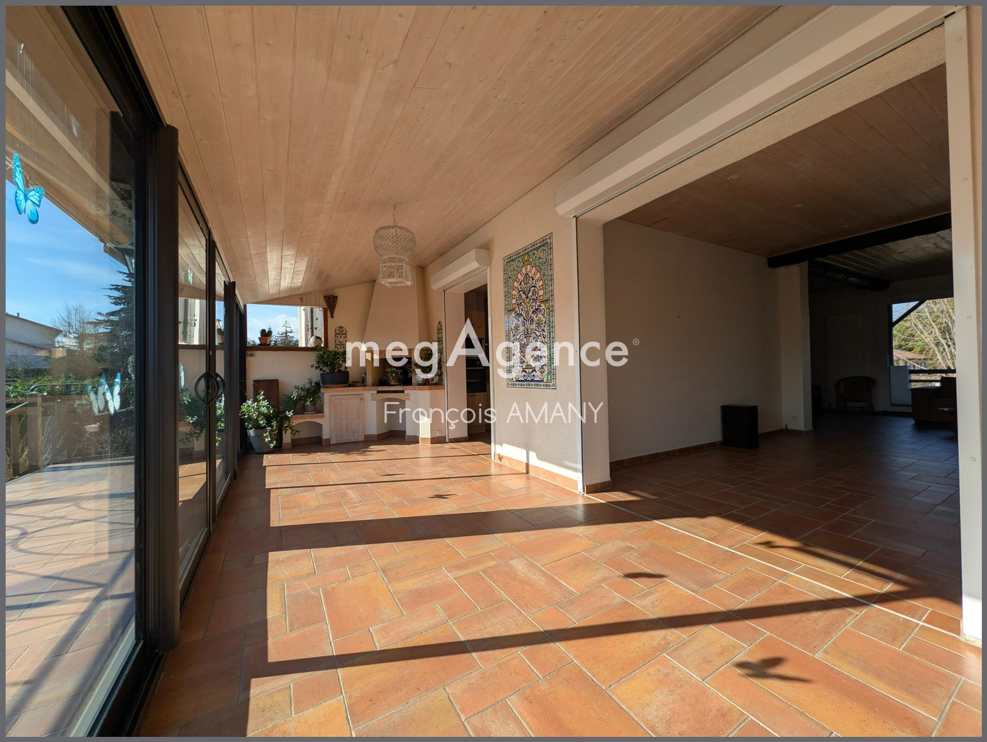 Miniature photo - 2 / 10