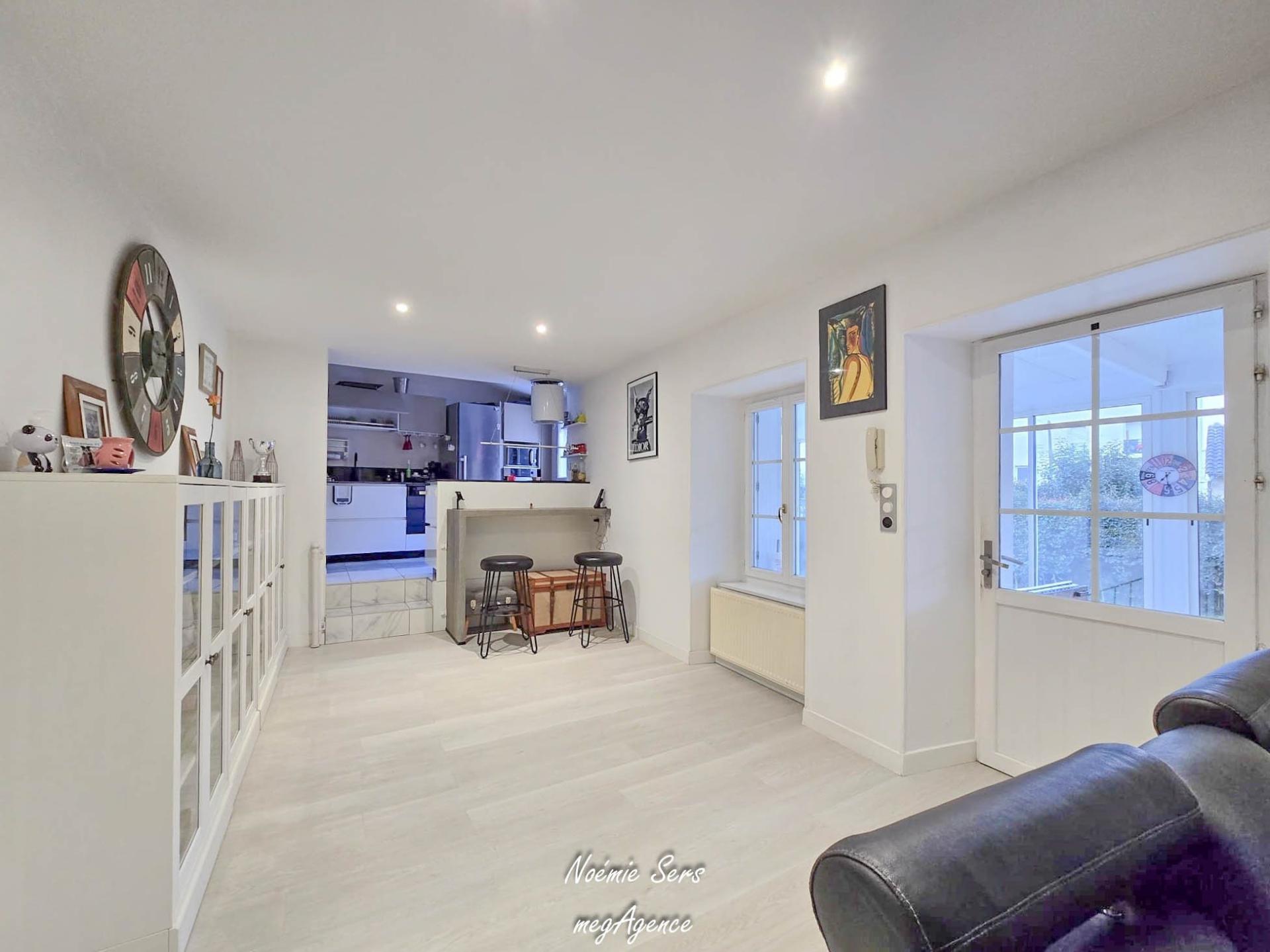 Miniature photo - 2 / 10