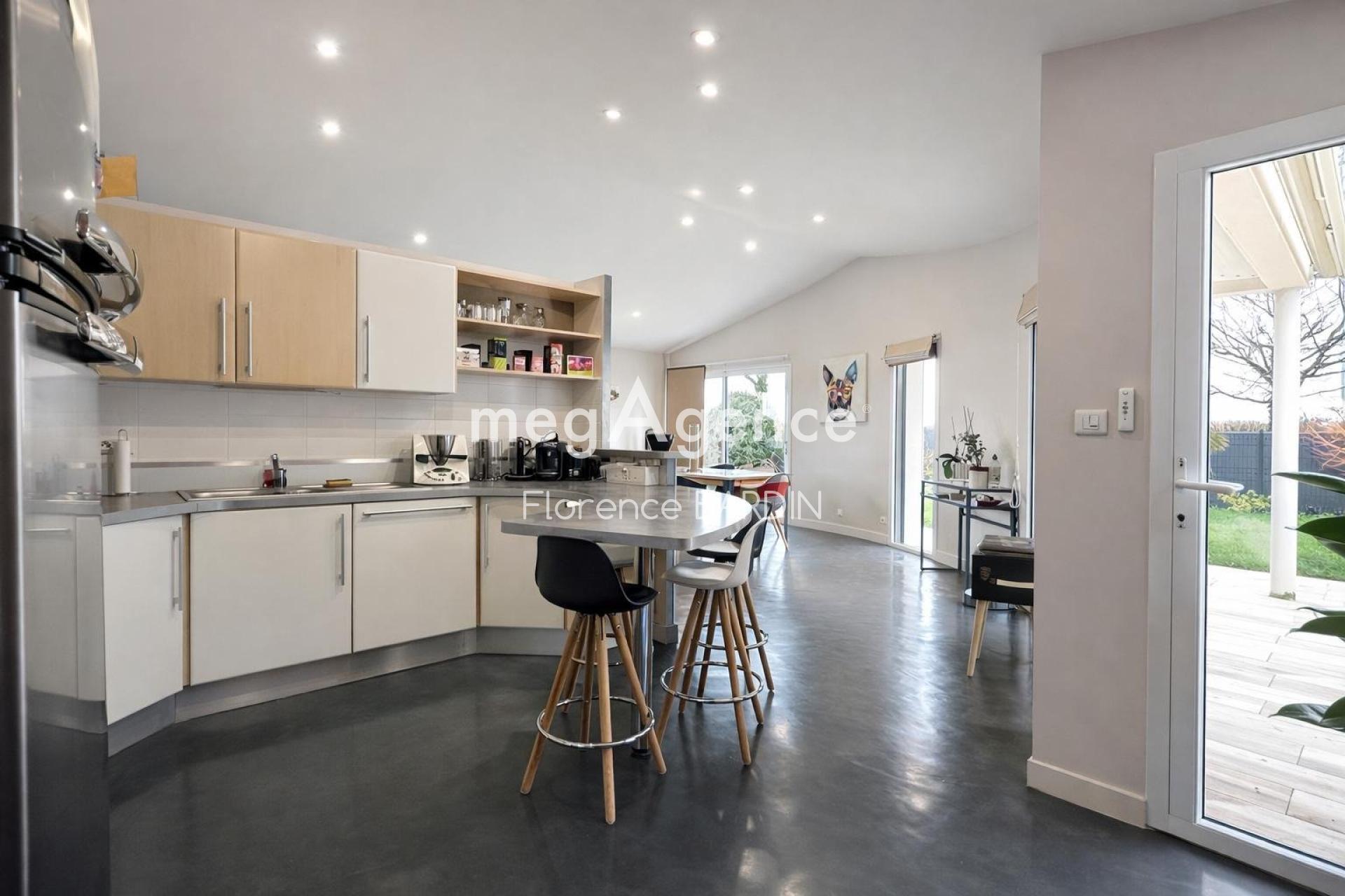 Miniature photo - 6 / 16