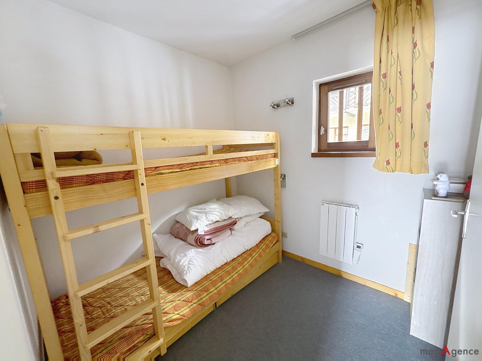 Miniature photo - 8 / 11