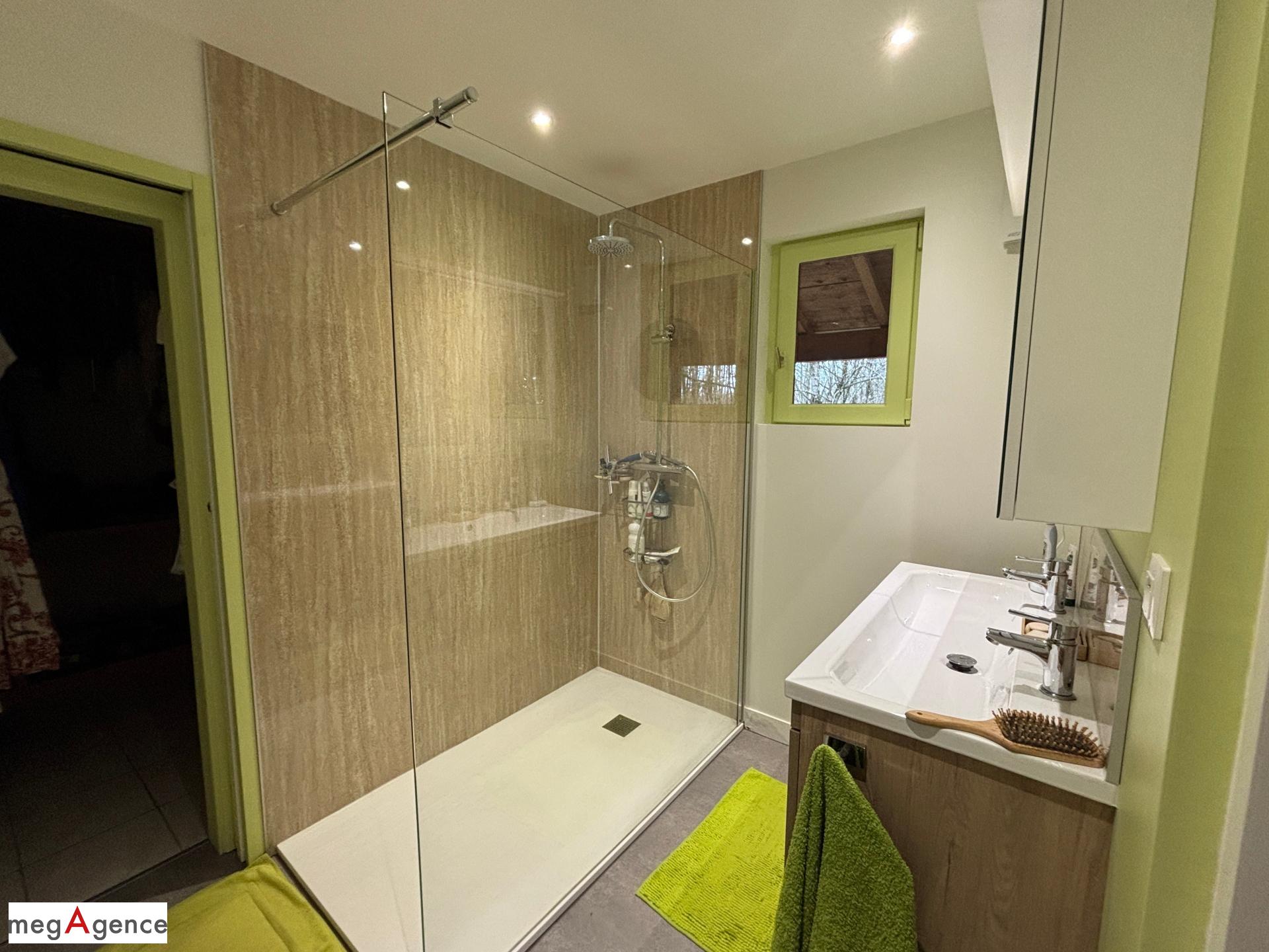 Miniature photo - 12 / 20