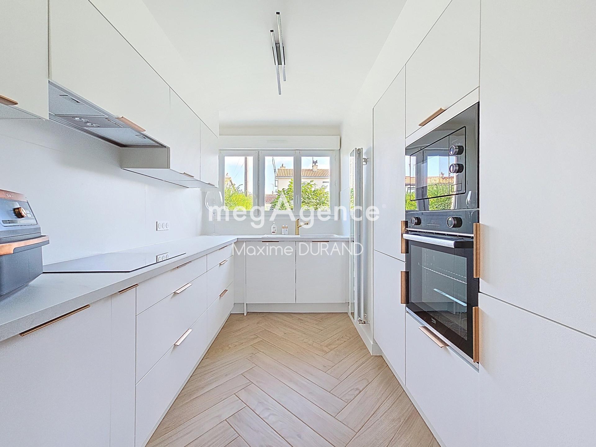 Miniature photo - 5 / 14