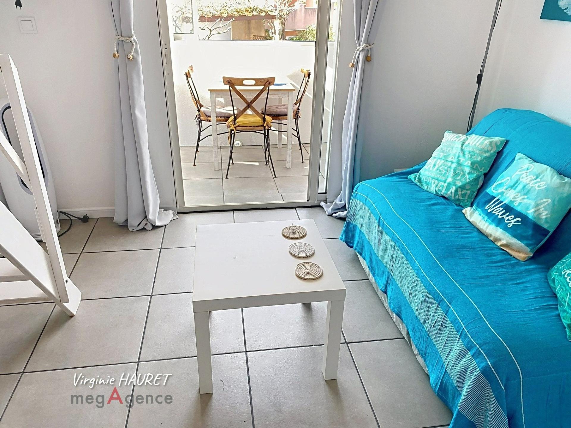 Miniature photo - 2 / 13