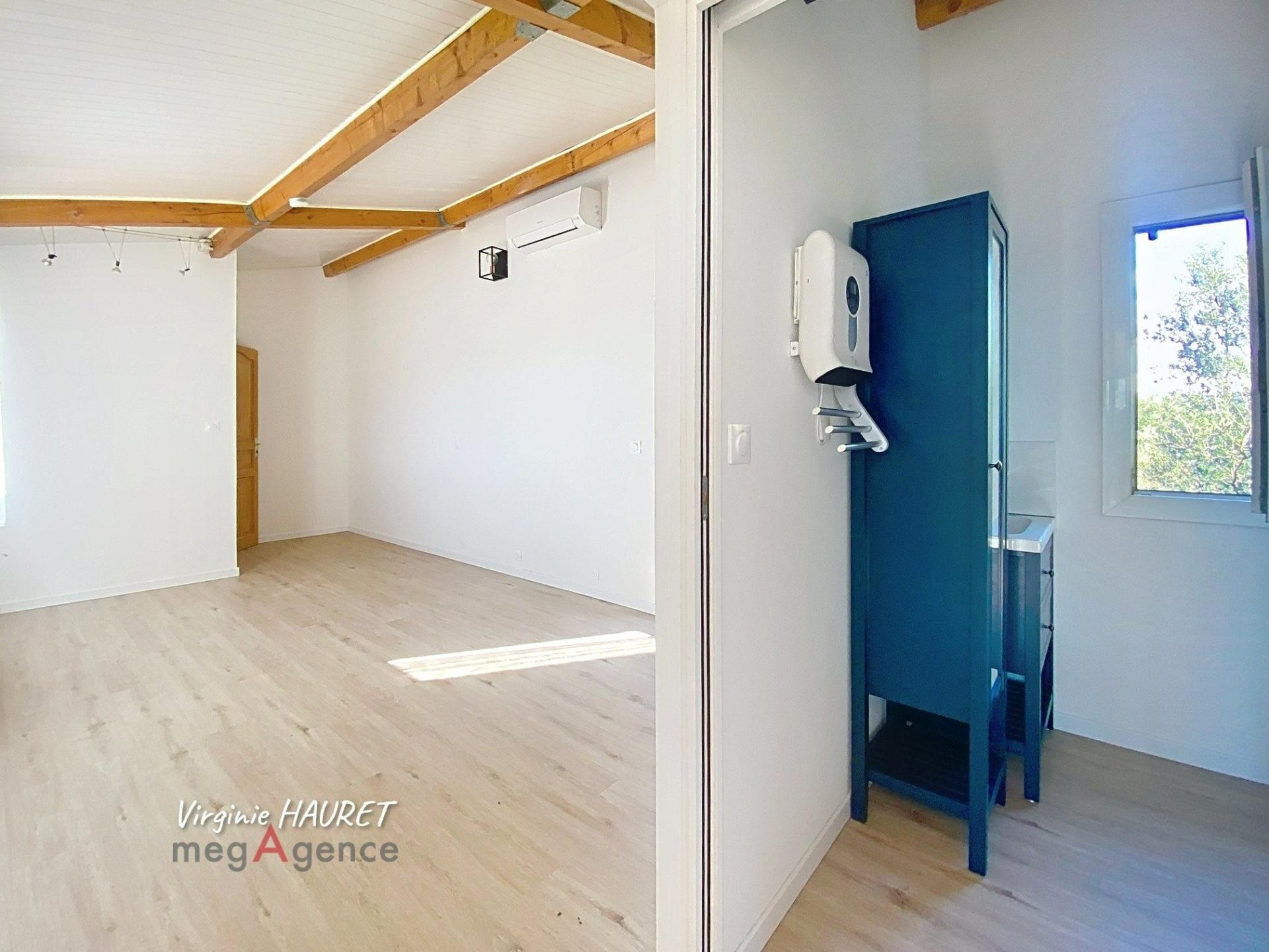 Miniature photo - 15 / 20