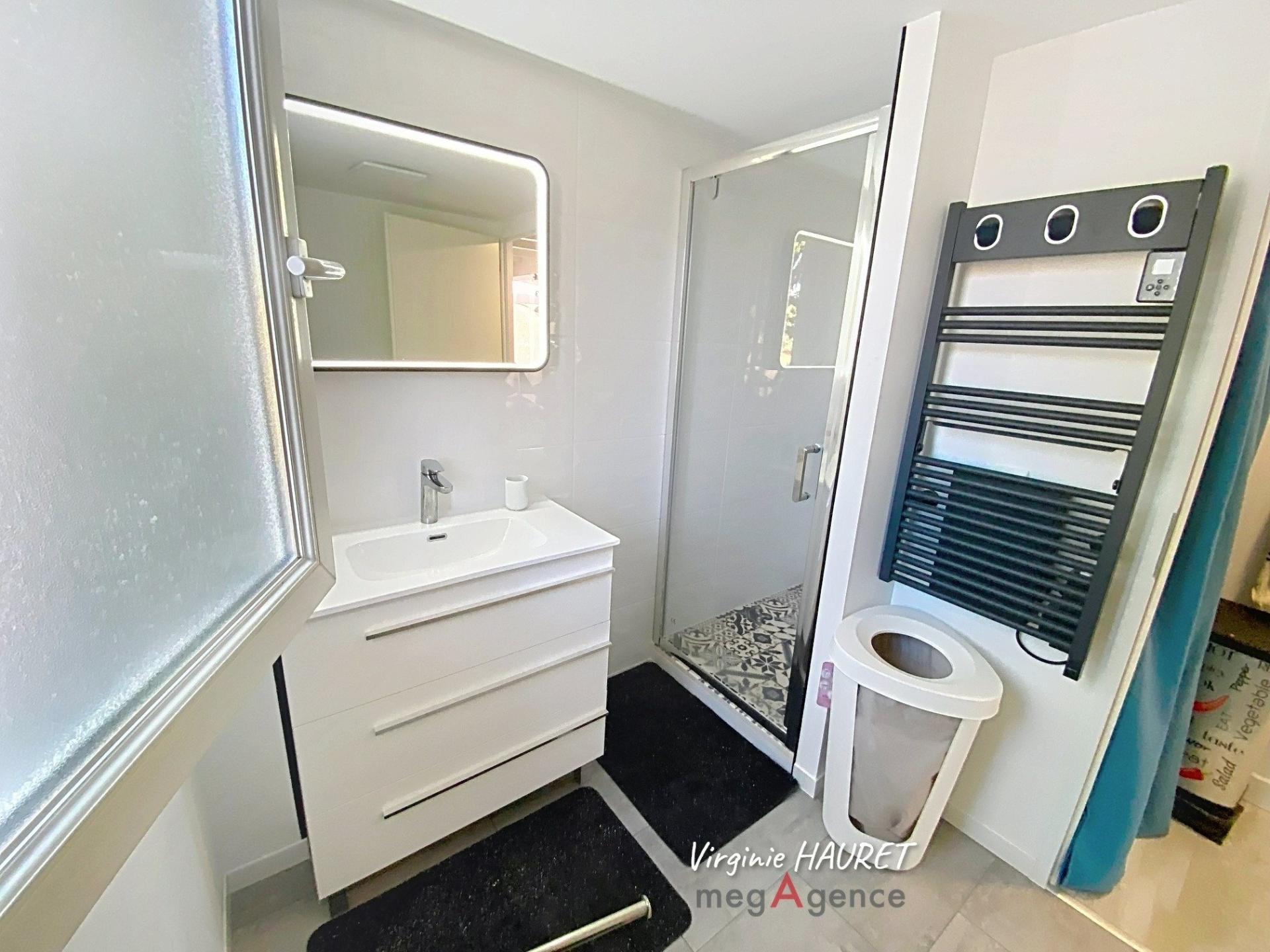 Miniature photo - 9 / 20