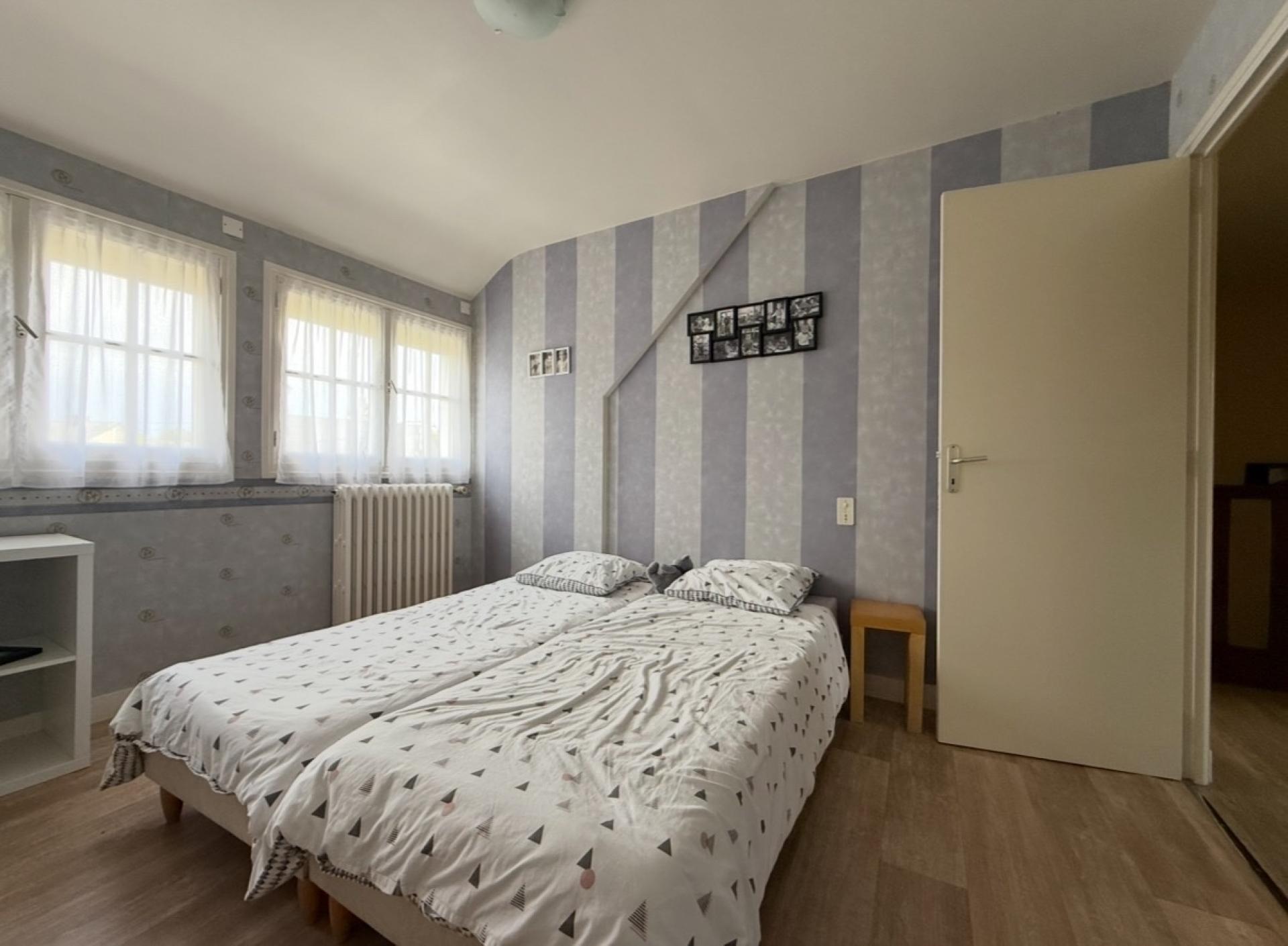 Miniature photo - 11 / 16