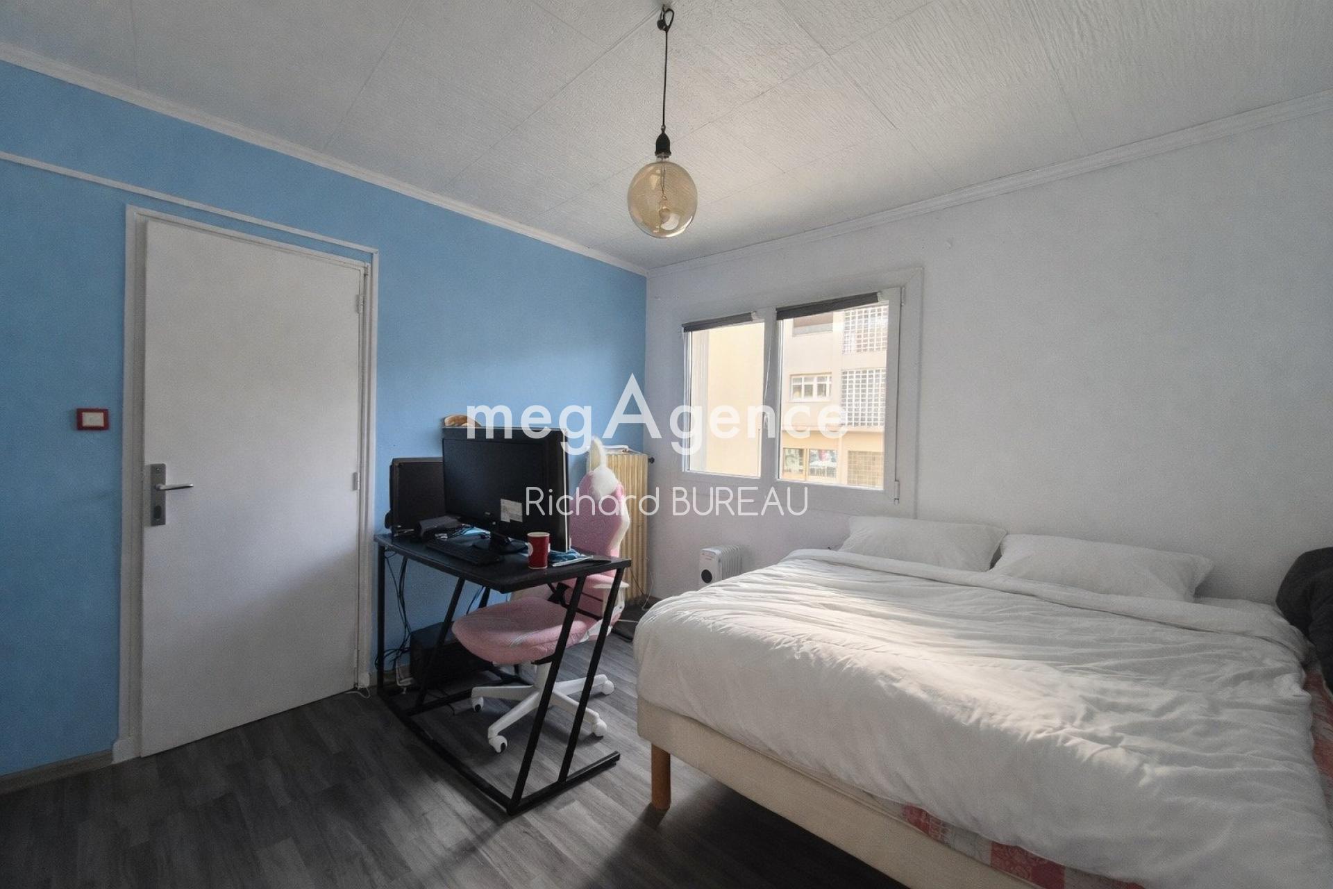 Miniature photo - 5 / 10