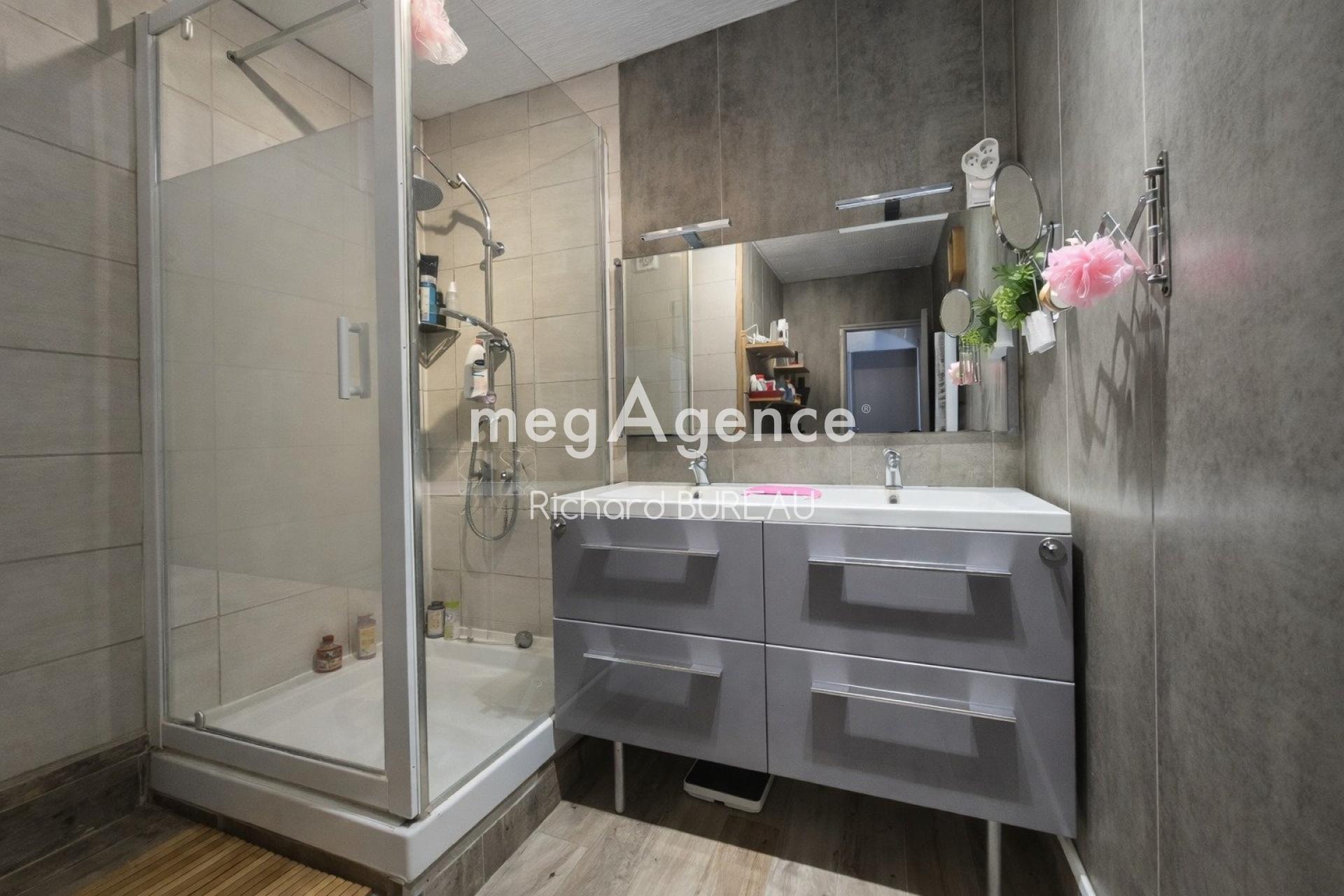 Miniature photo - 6 / 10