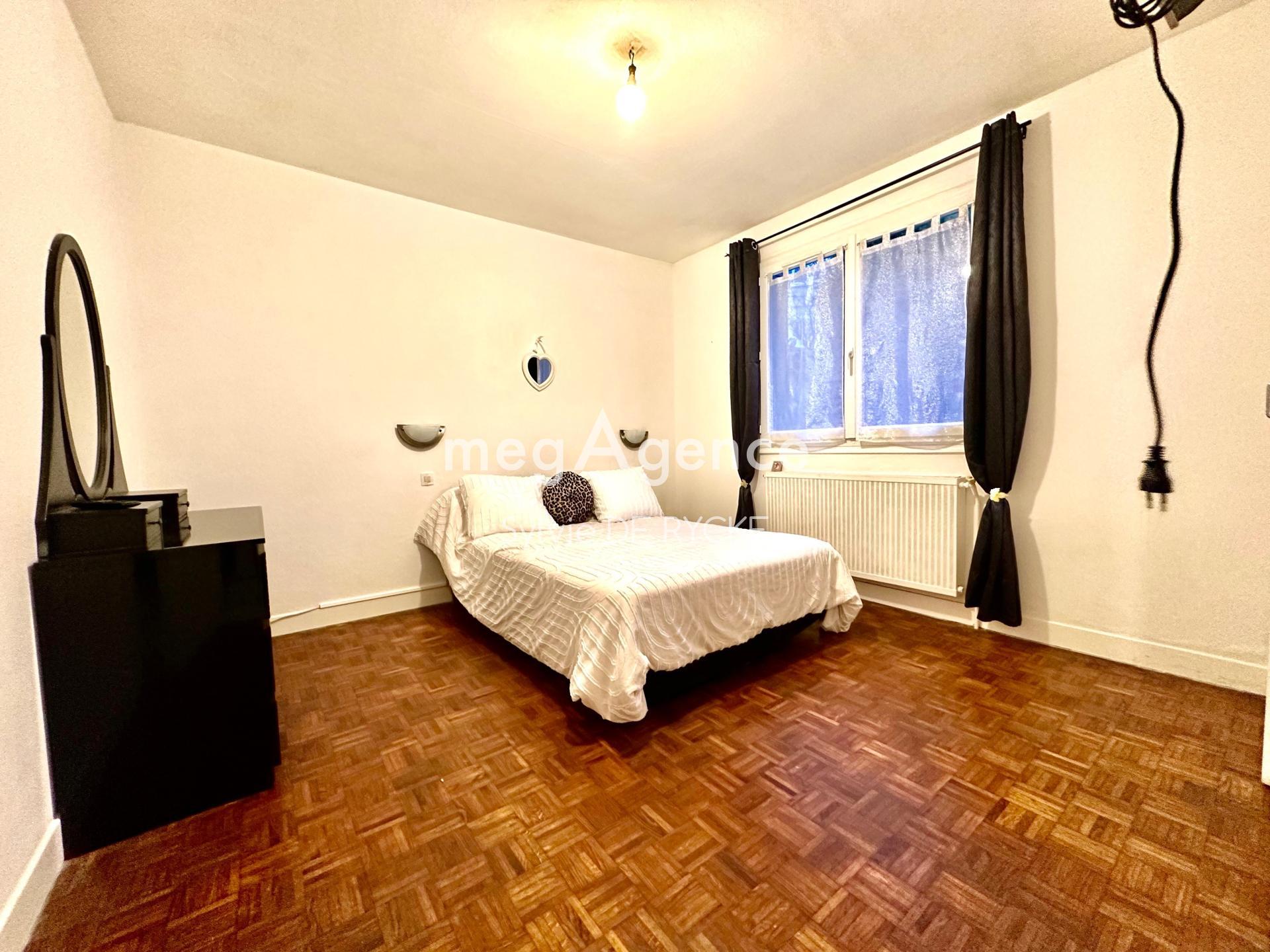 Miniature photo - 13 / 19