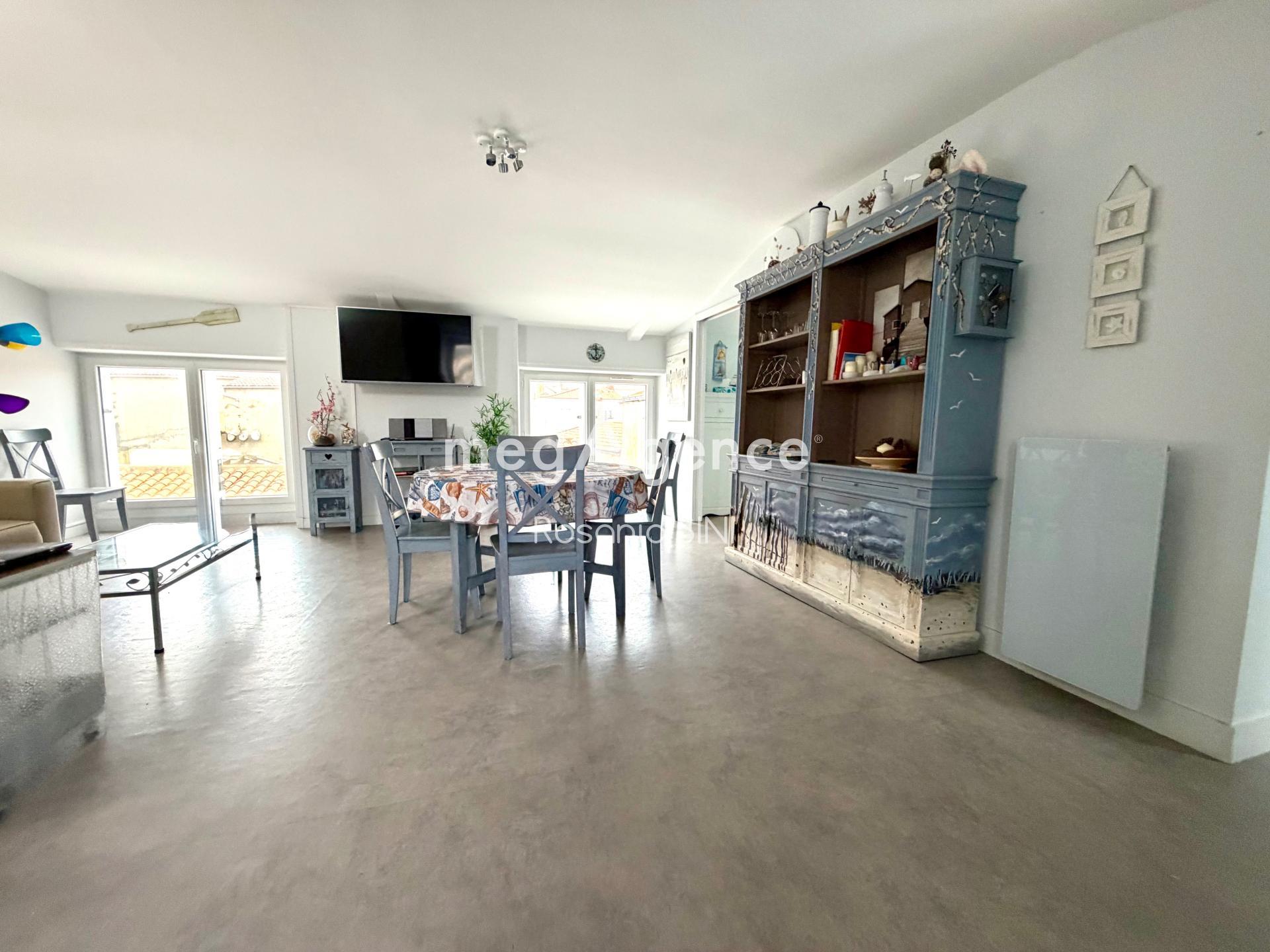 Miniature photo - 2 / 14