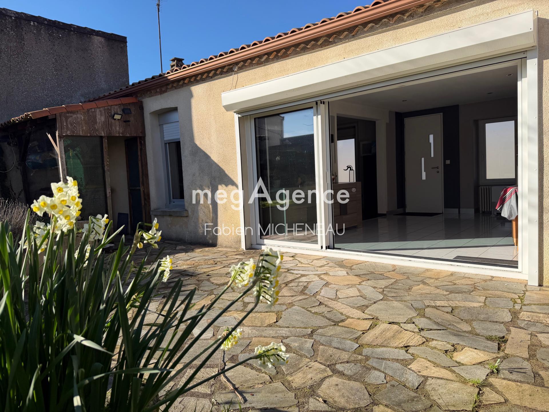 Miniature photo - 2 / 10