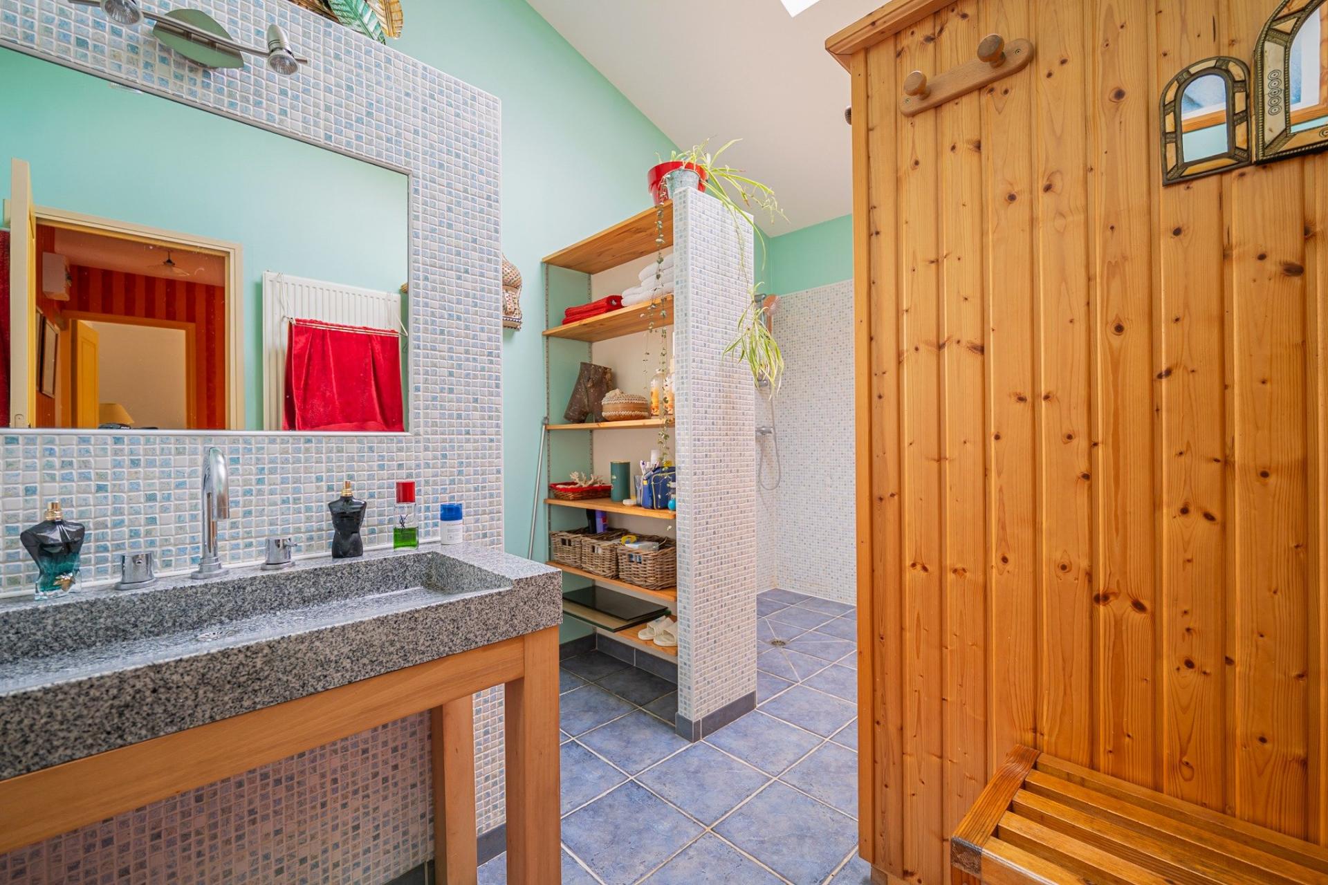 Miniature photo - 15 / 18