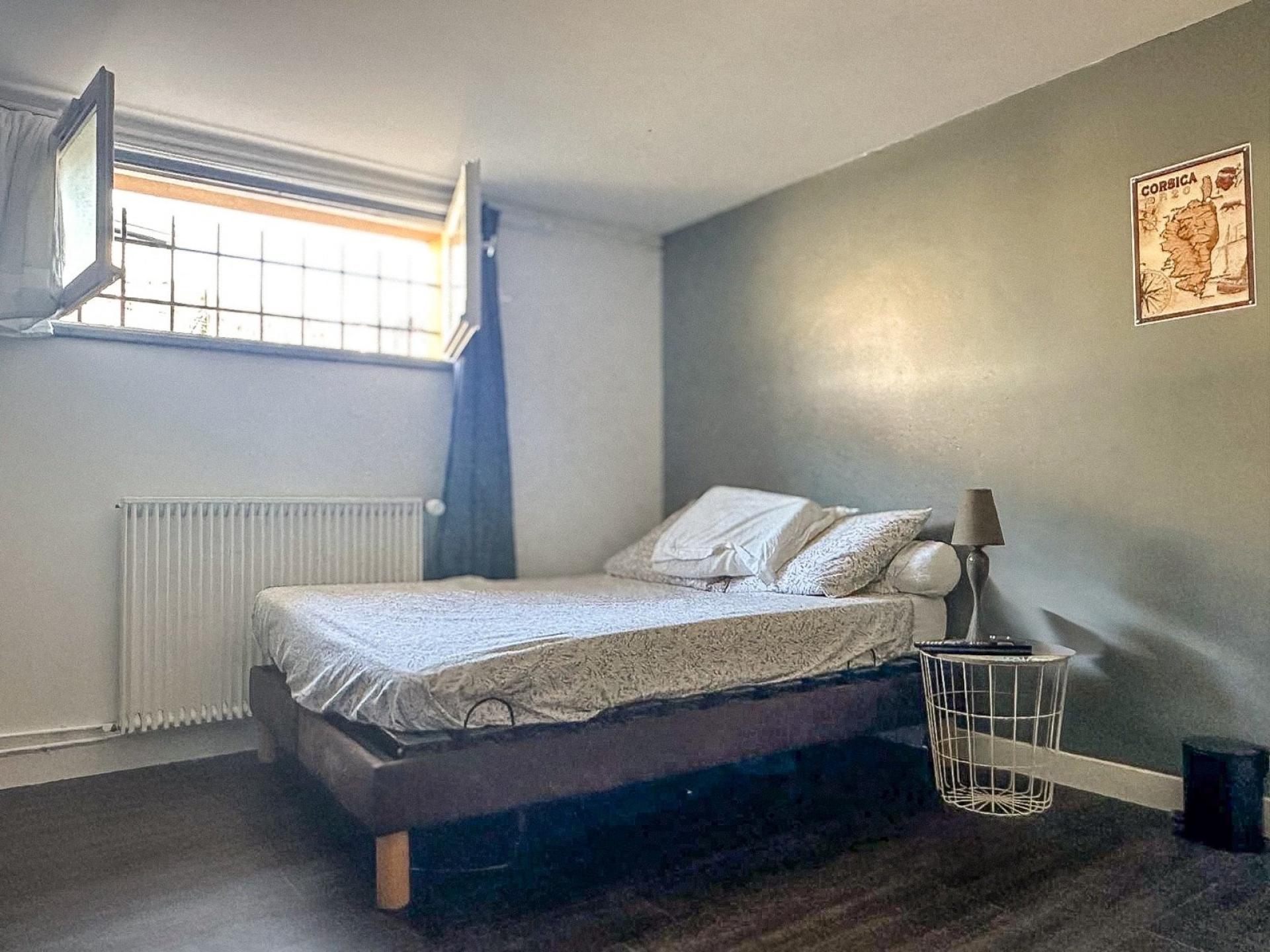 Miniature photo - 8 / 10