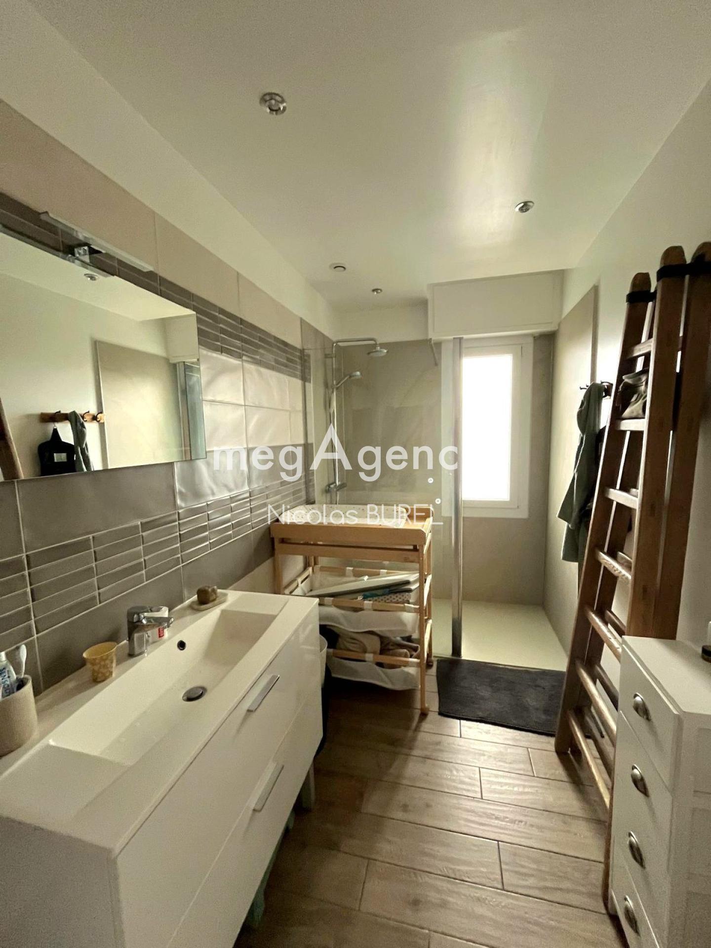 Miniature photo - 3 / 5