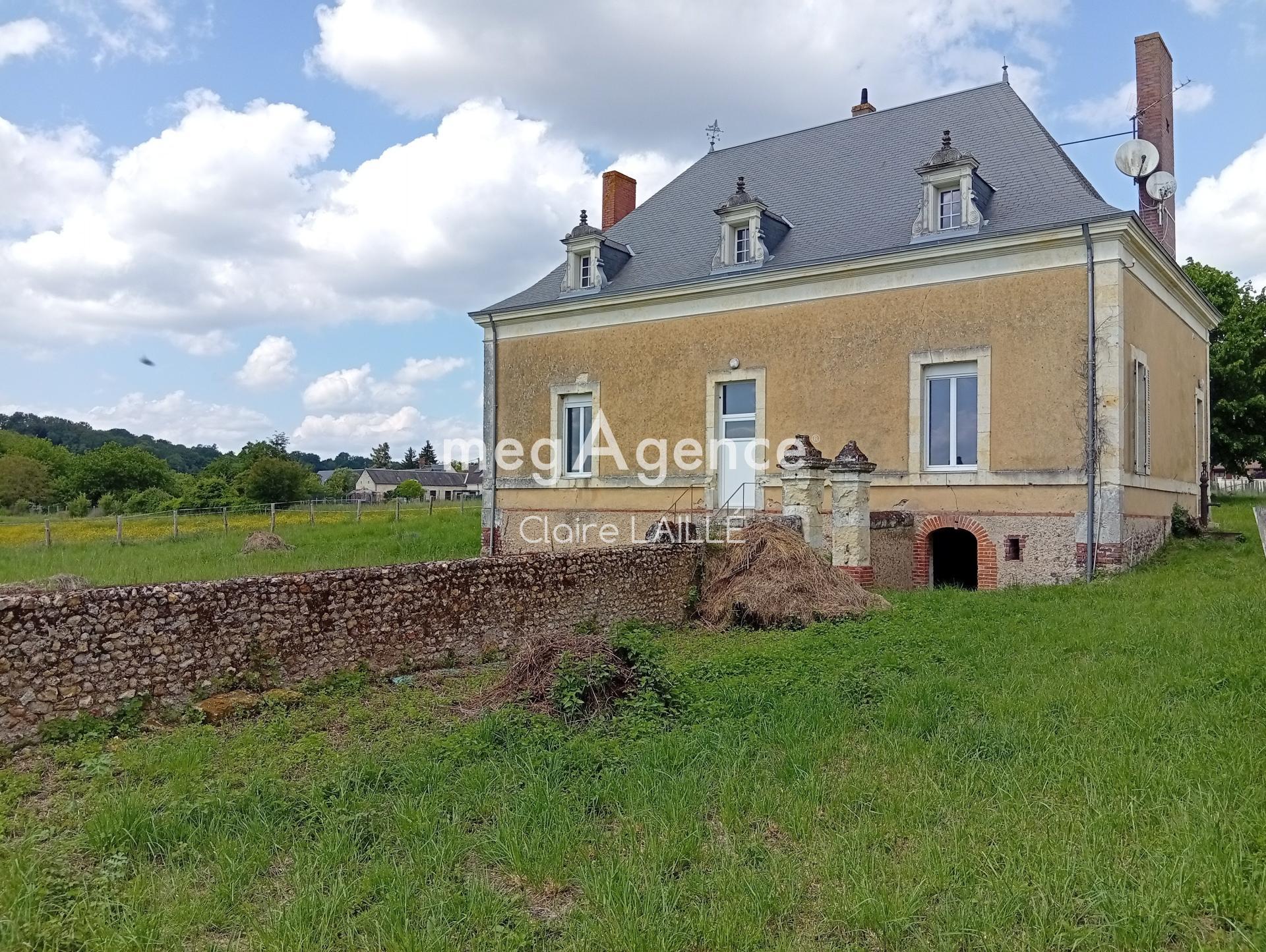 Maison 4 pièces 111 m² · à Ruille-sur-Loir · 111 m² · 70 000 €
