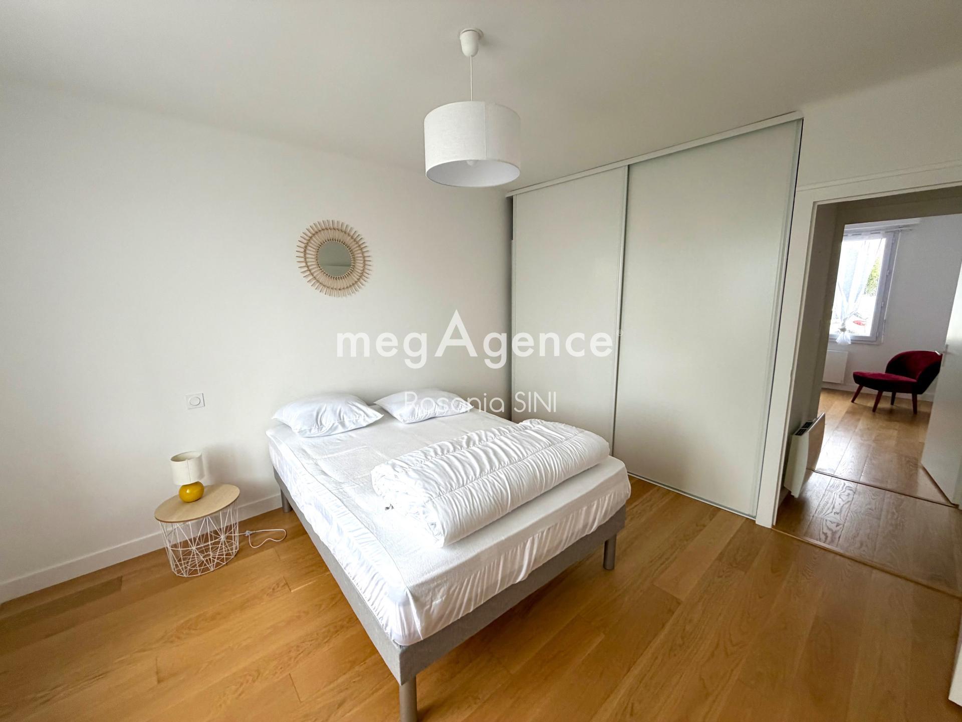 Miniature photo - 12 / 18