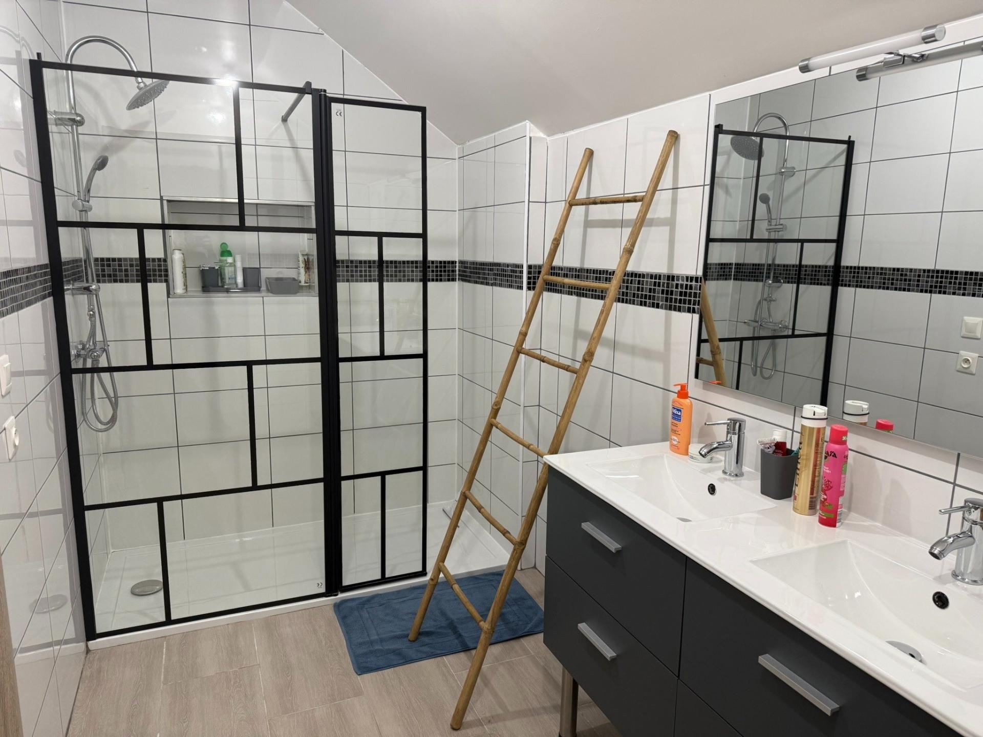 Miniature photo - 6 / 9