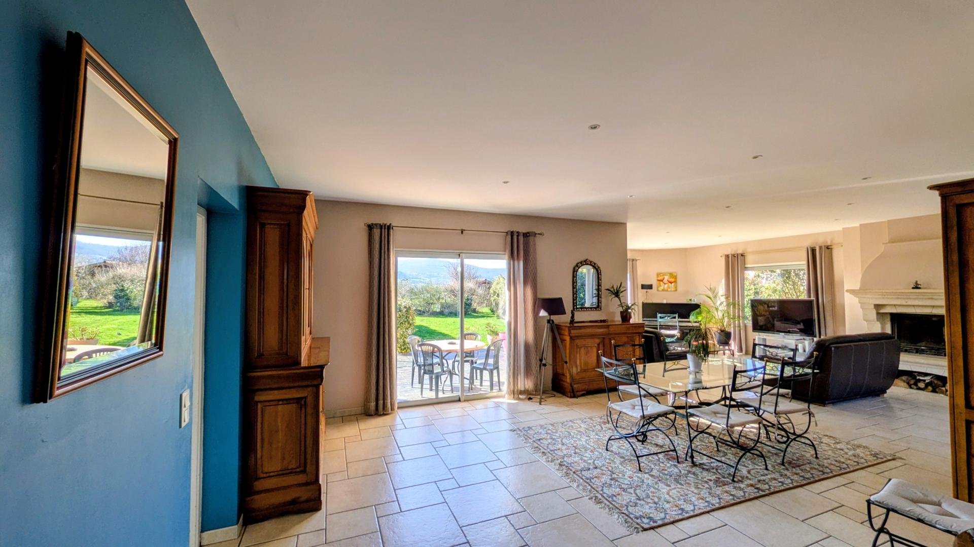 Miniature photo - 5 / 20