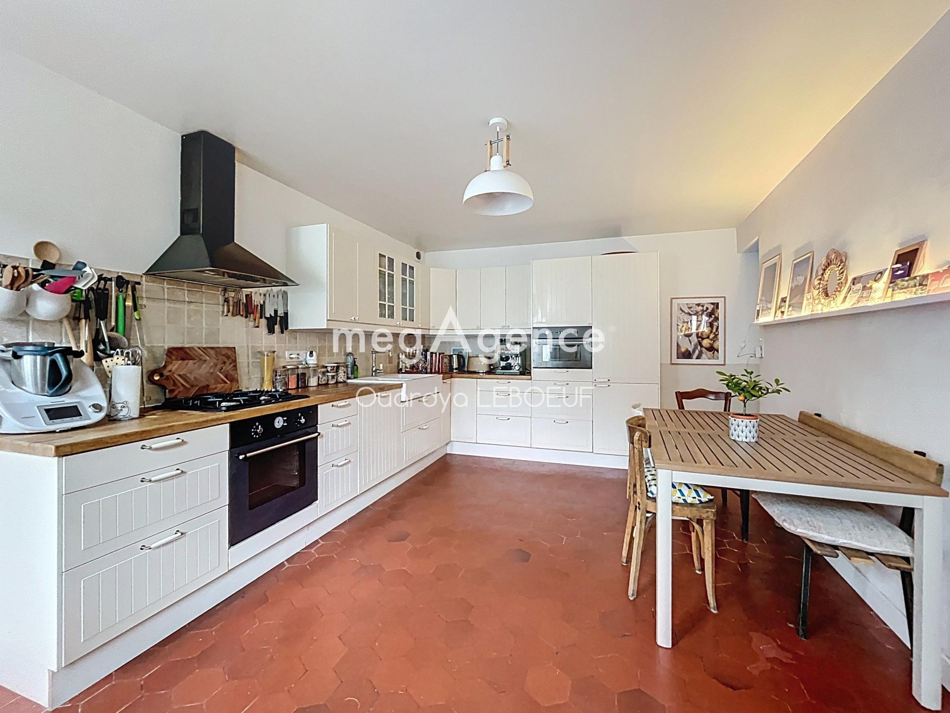 Miniature photo - 2 / 9