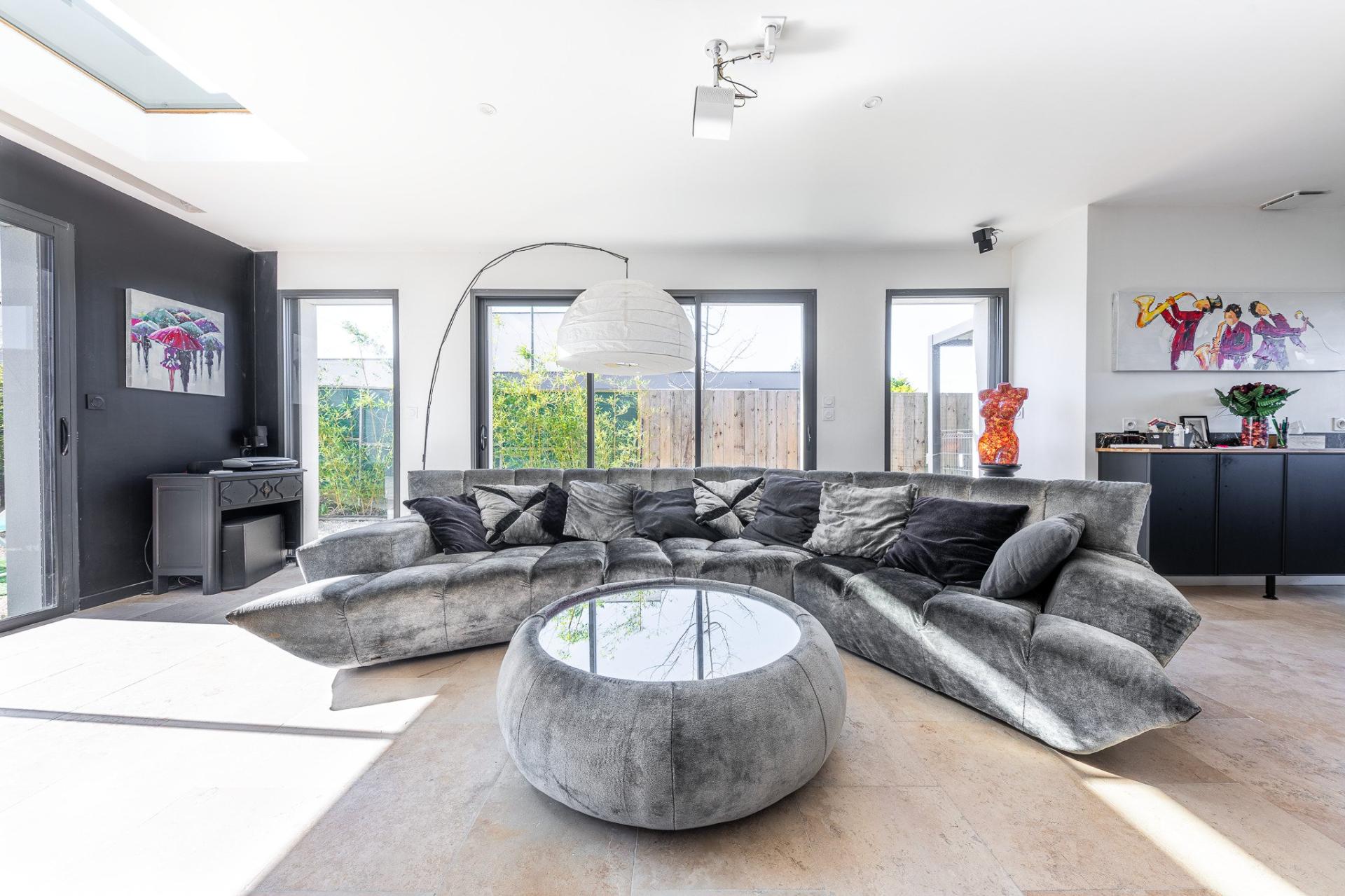 Miniature photo - 3 / 10