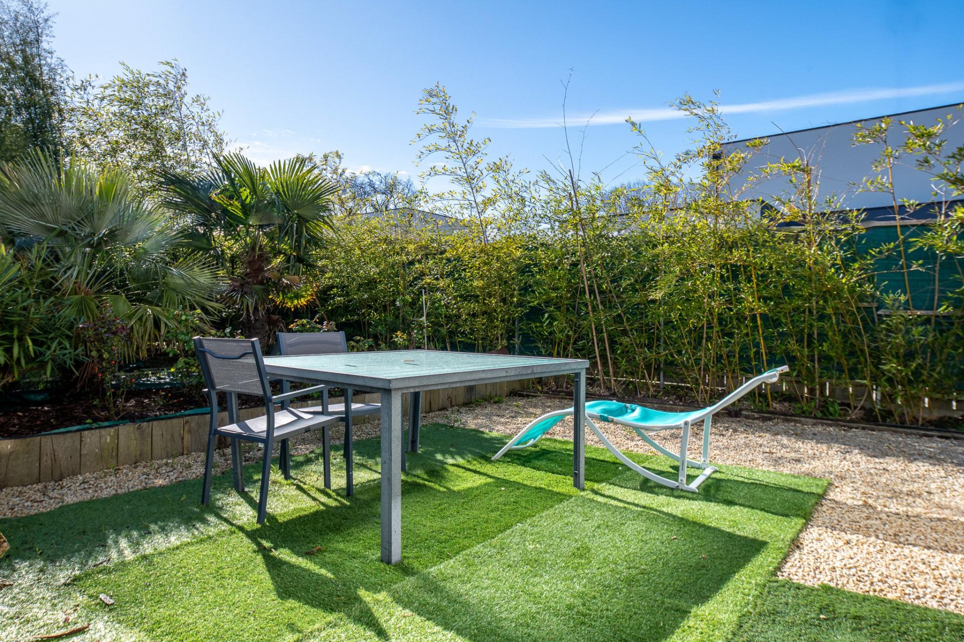 Miniature photo - 8 / 10