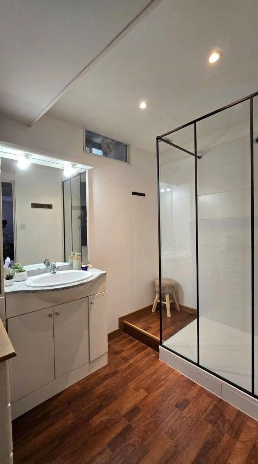 Miniature photo - 9 / 11