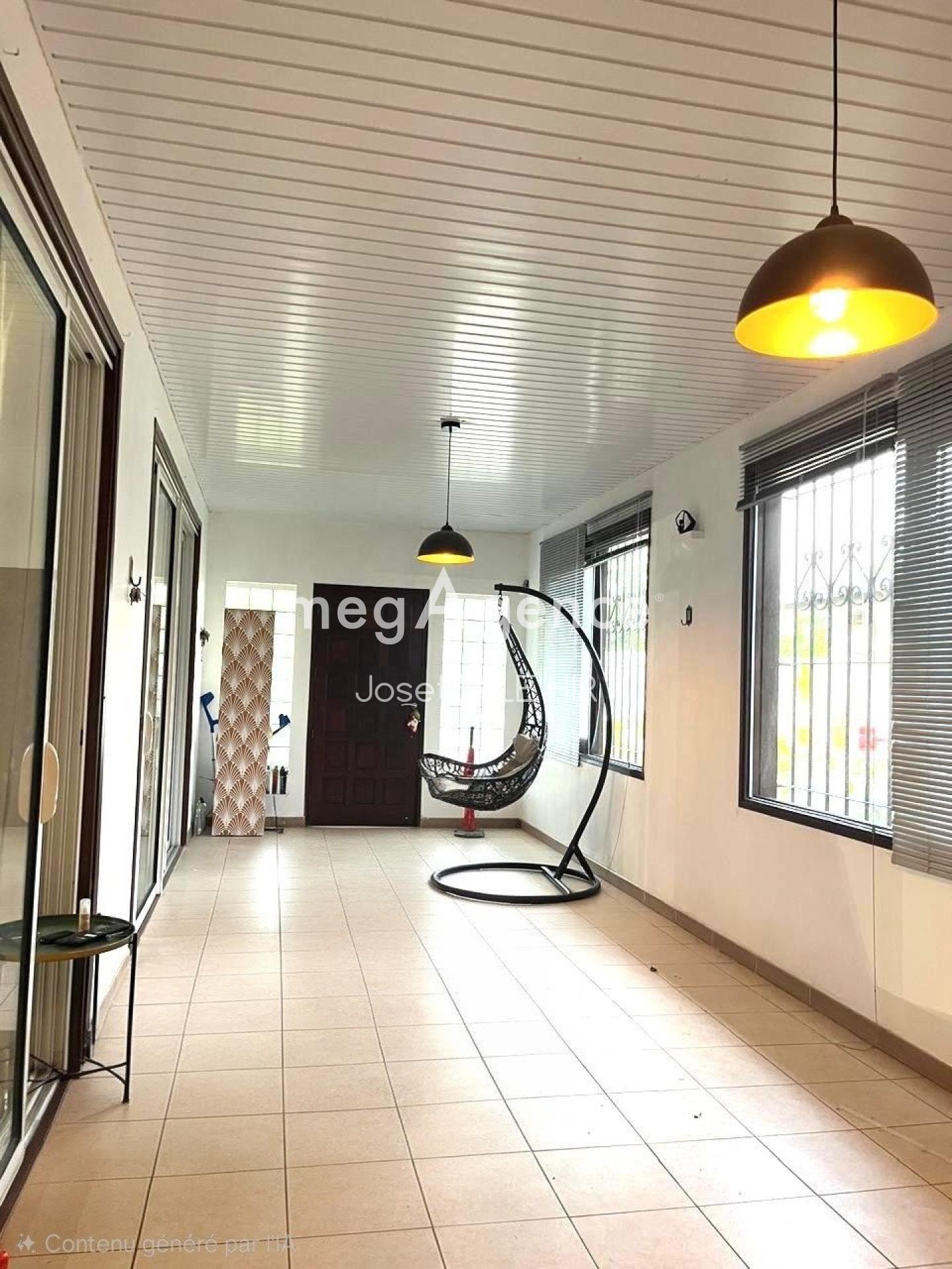 Miniature photo - 12 / 18