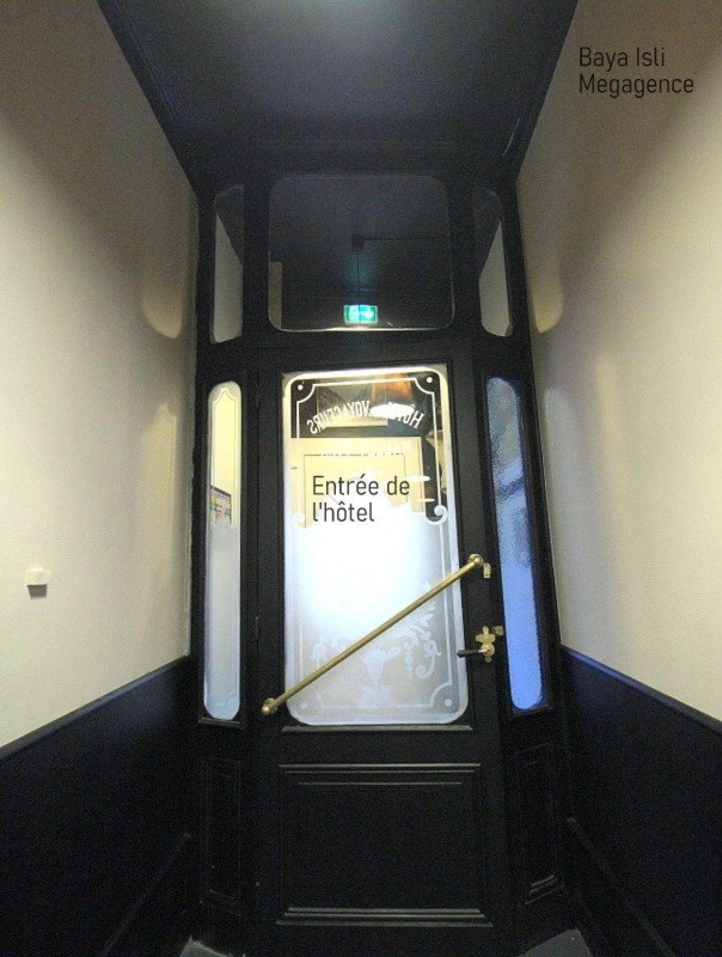 Miniature photo - 2 / 15