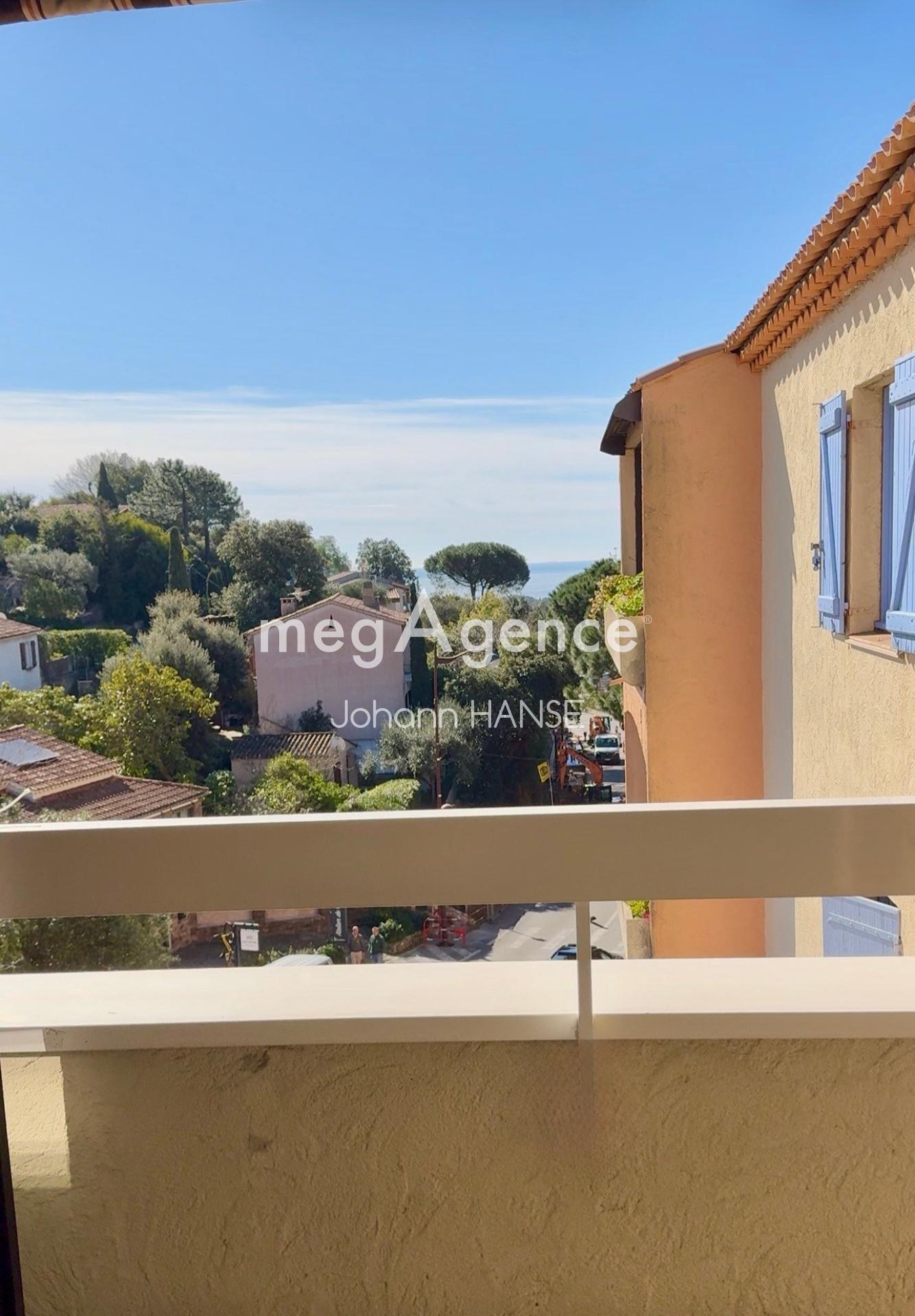 Miniature photo - 2 / 11