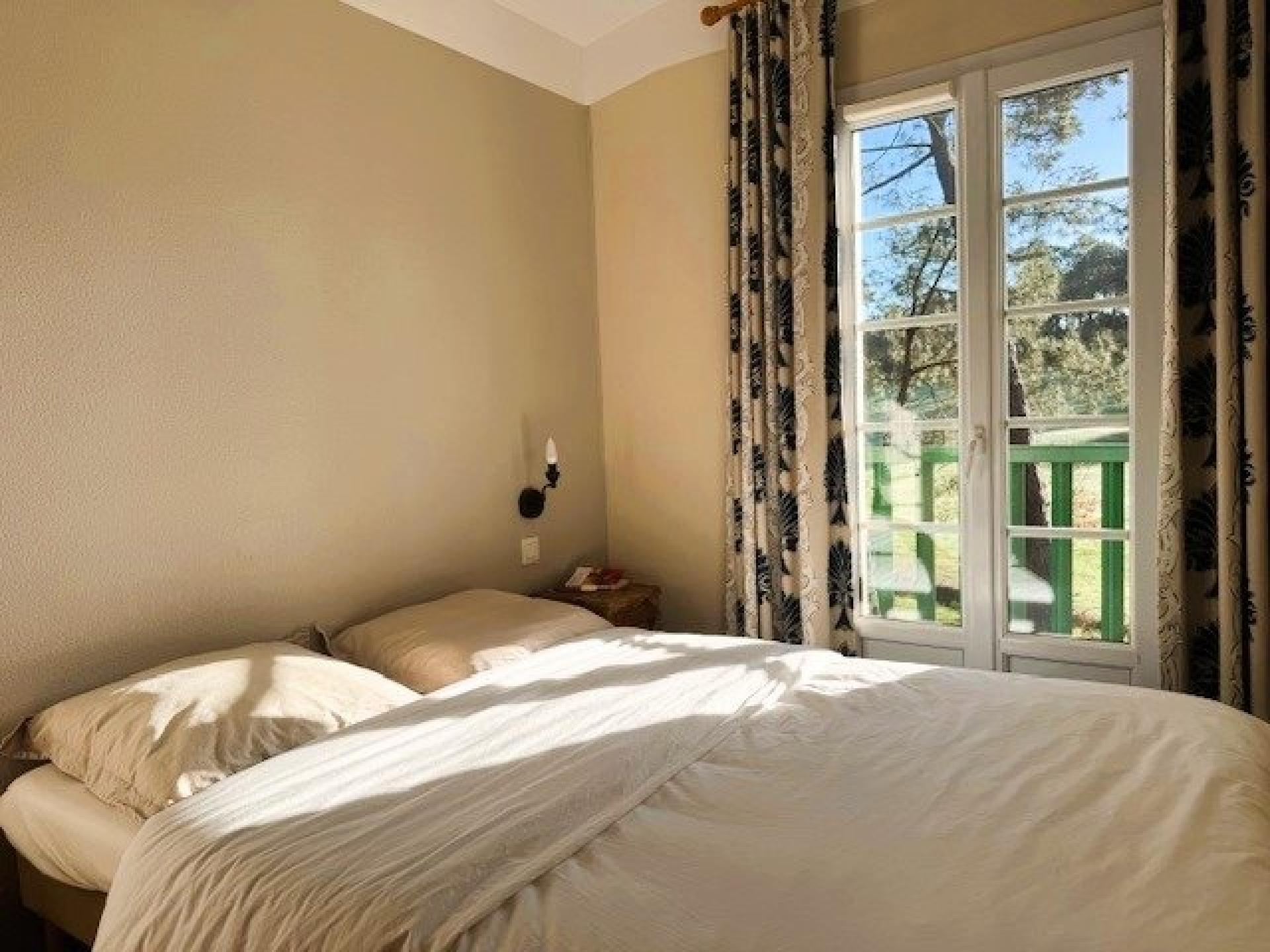 Miniature photo - 7 / 10