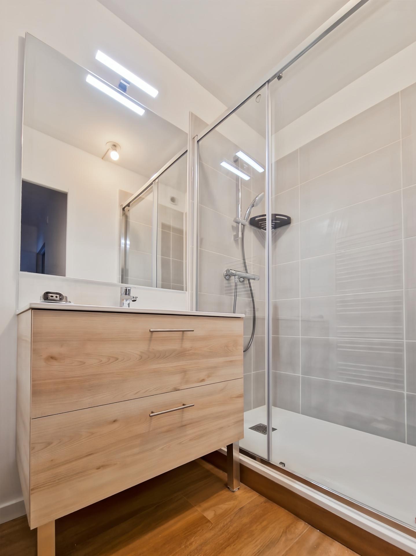 Miniature photo - 3 / 6