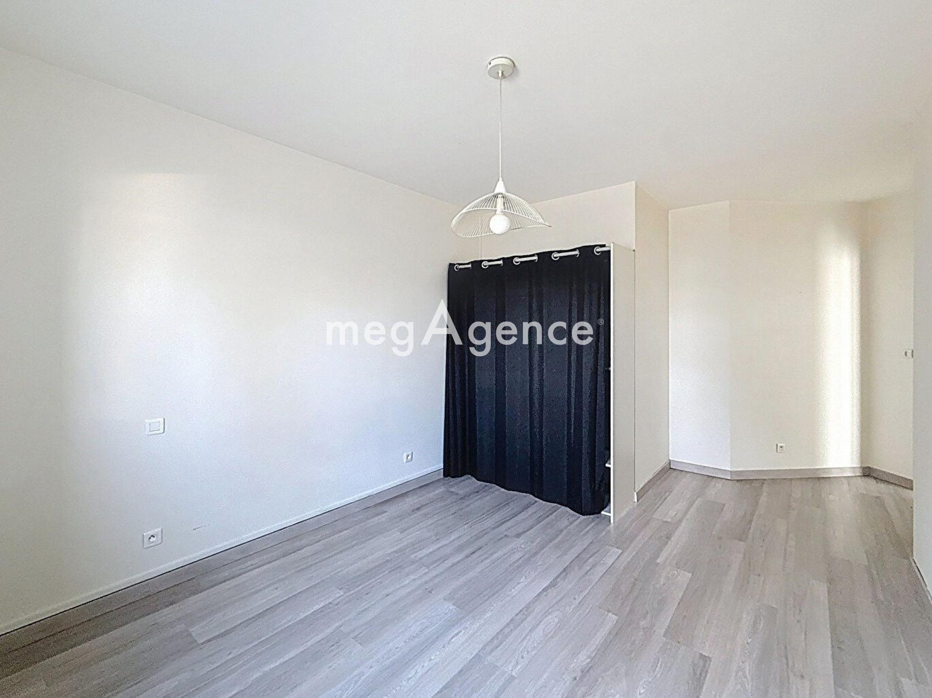 Miniature photo - 7 / 10