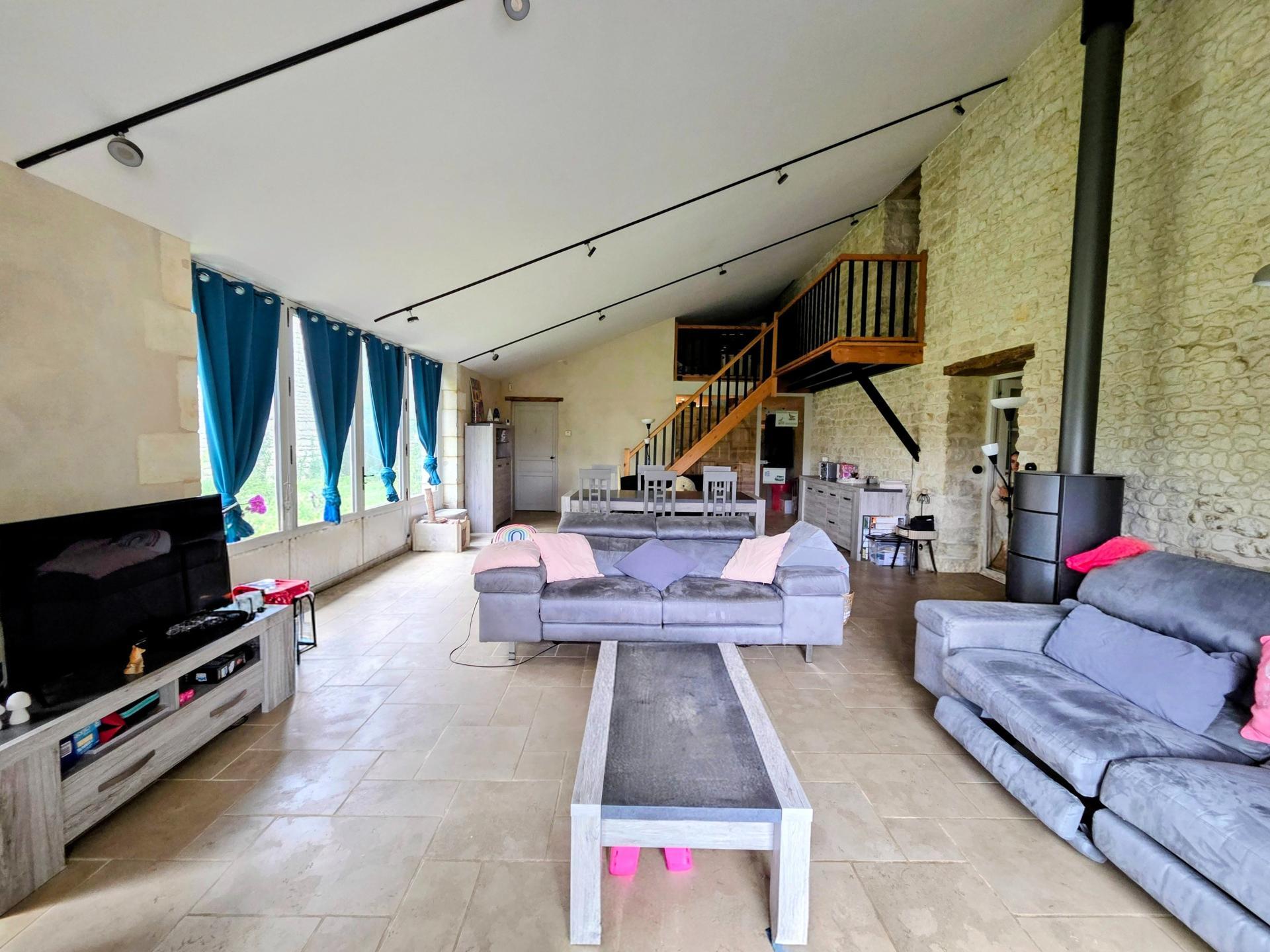 Miniature photo - 2 / 15