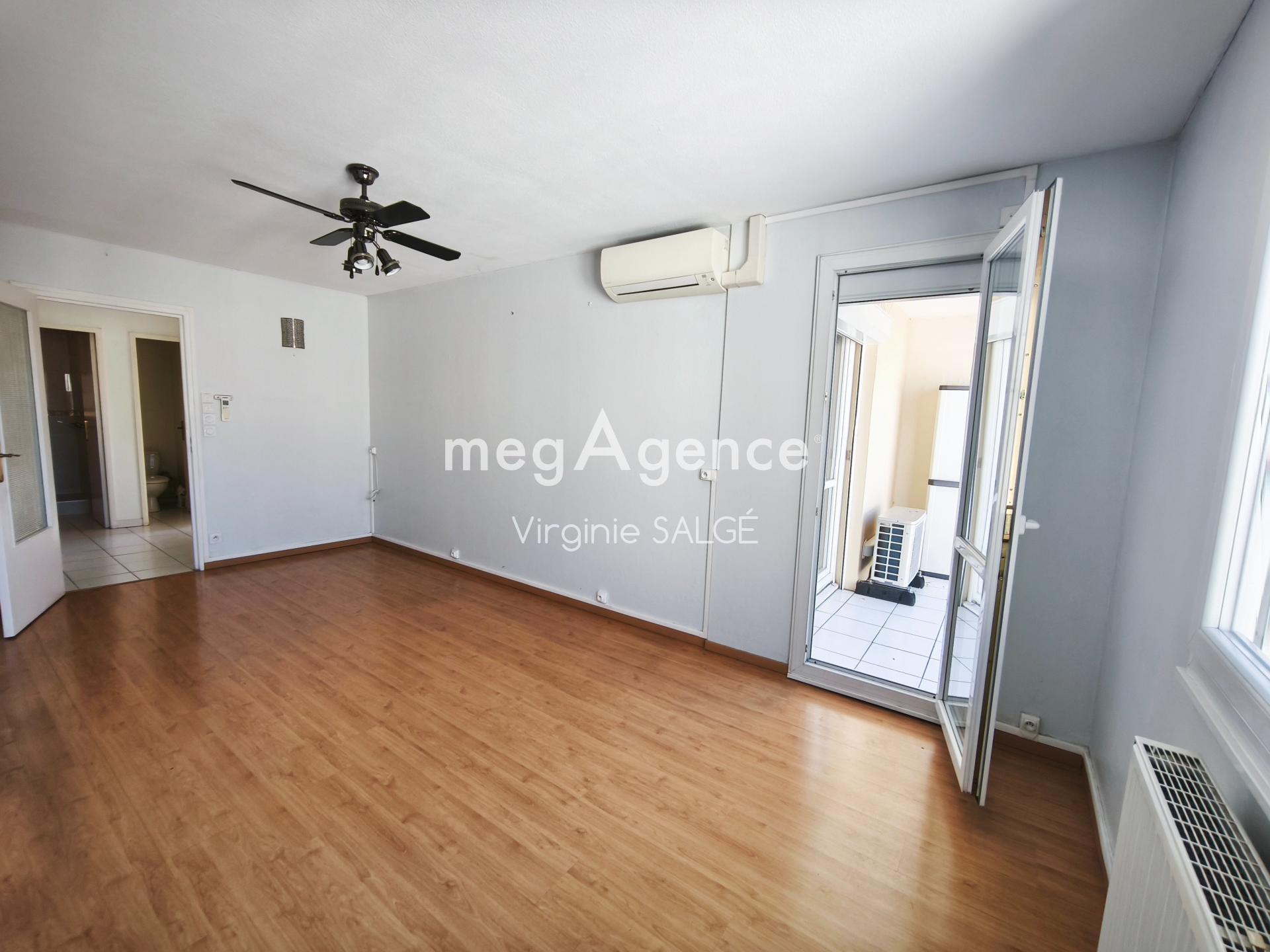 Miniature photo - 2 / 8