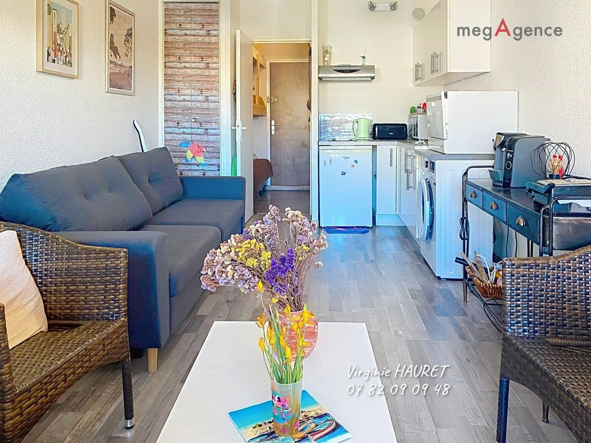 Miniature photo - 2 / 10