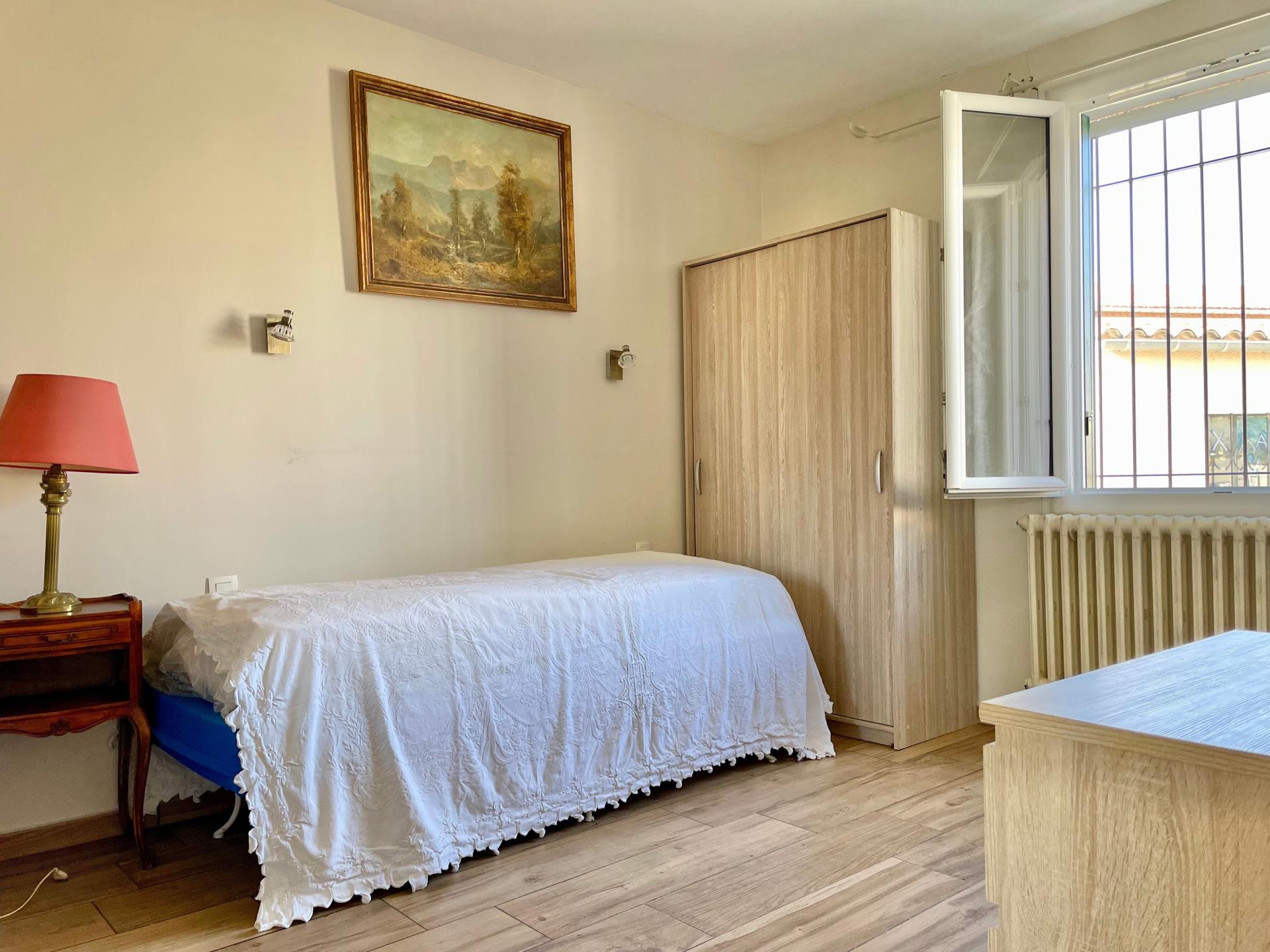 Miniature photo - 10 / 12