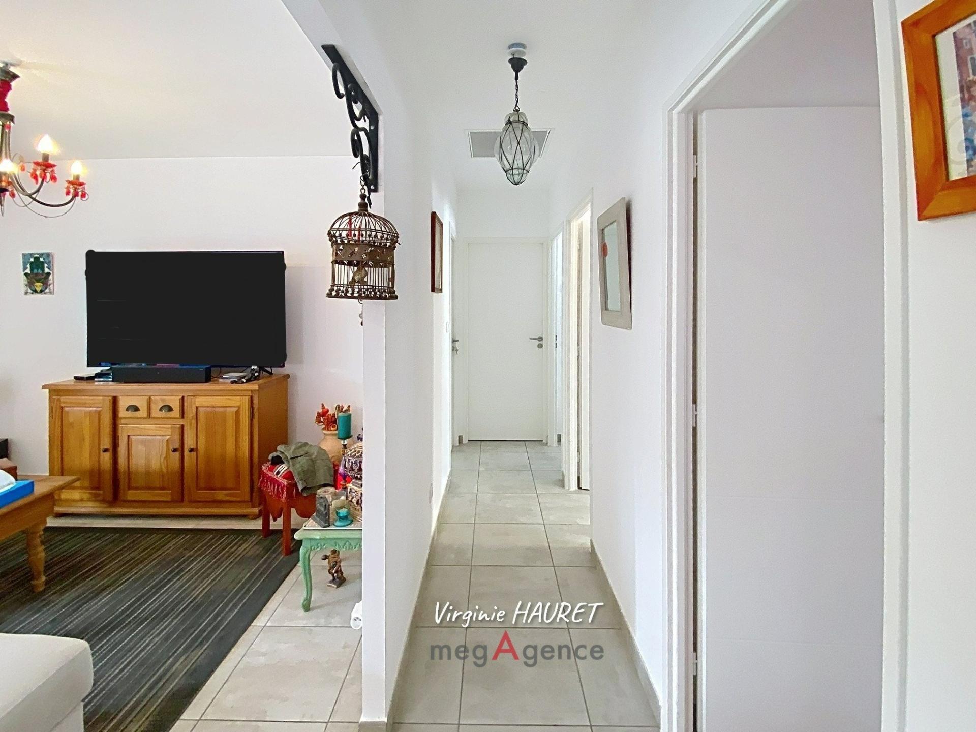 Miniature photo - 11 / 20